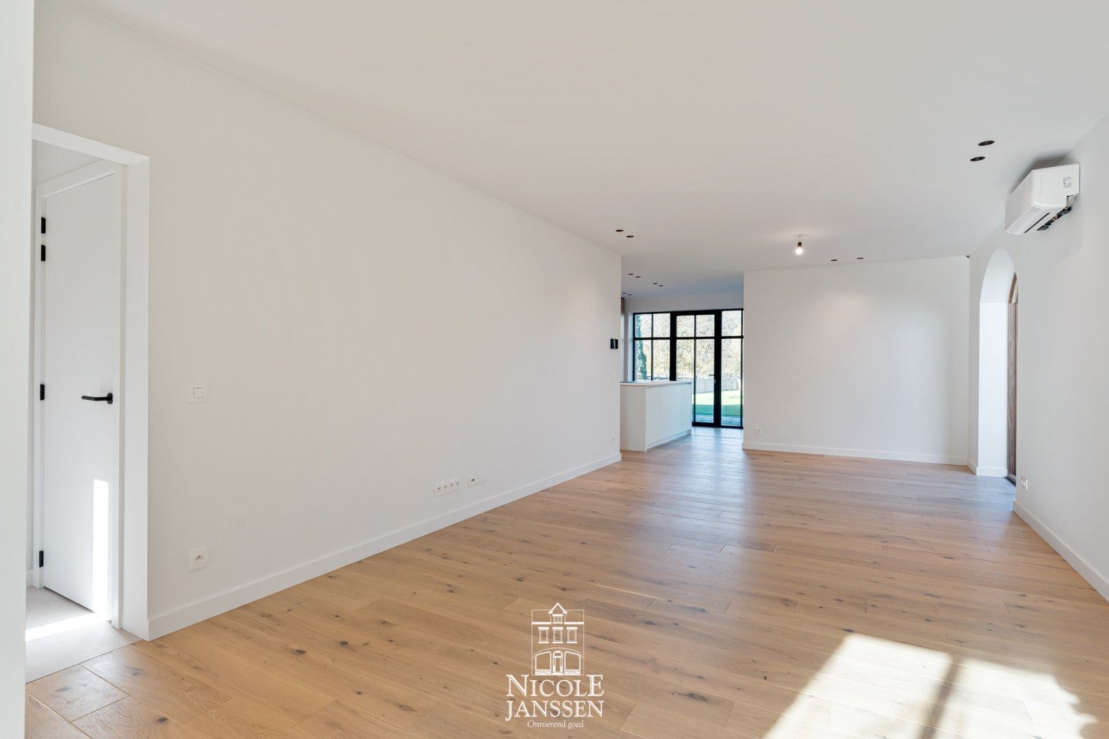 Nieuwbouwwoning van 216m² foto 6