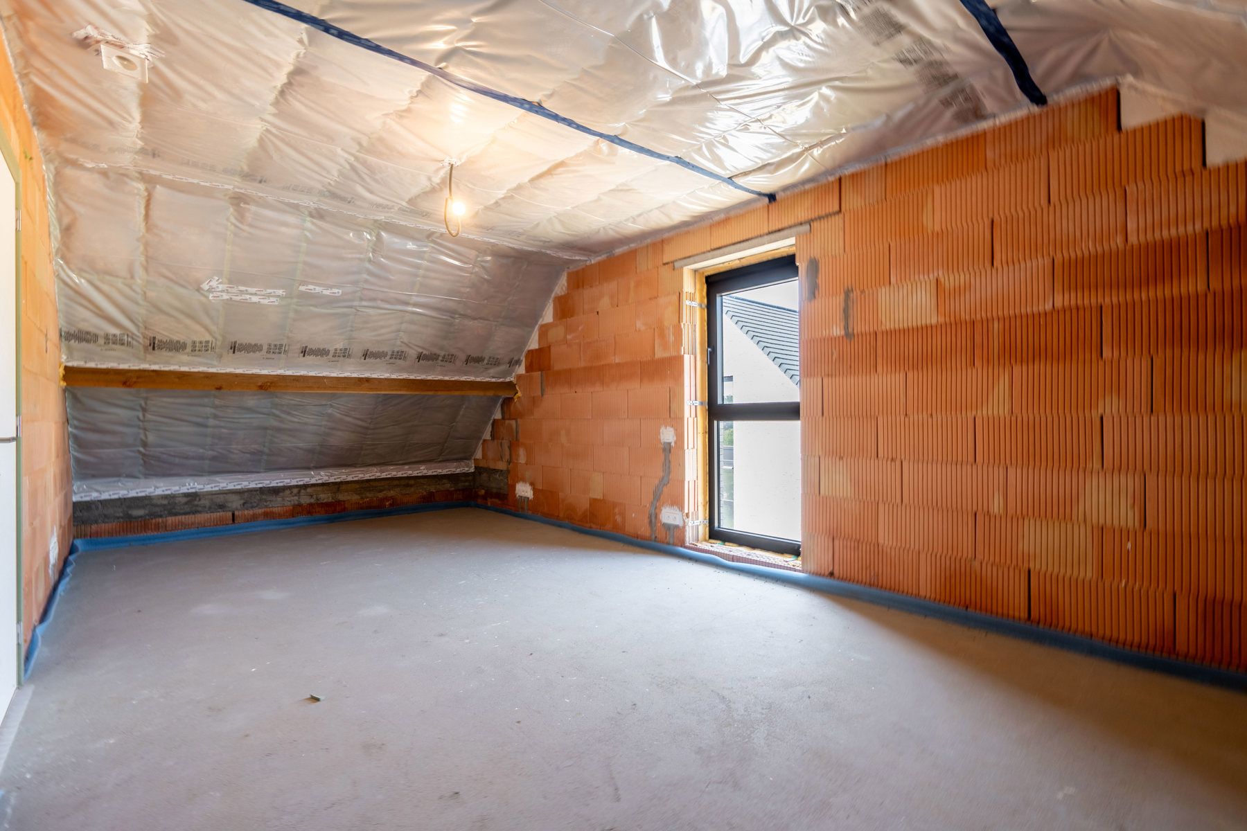 Prachtige nieuwbouwwoning in heel rustige straat te koop! foto 19