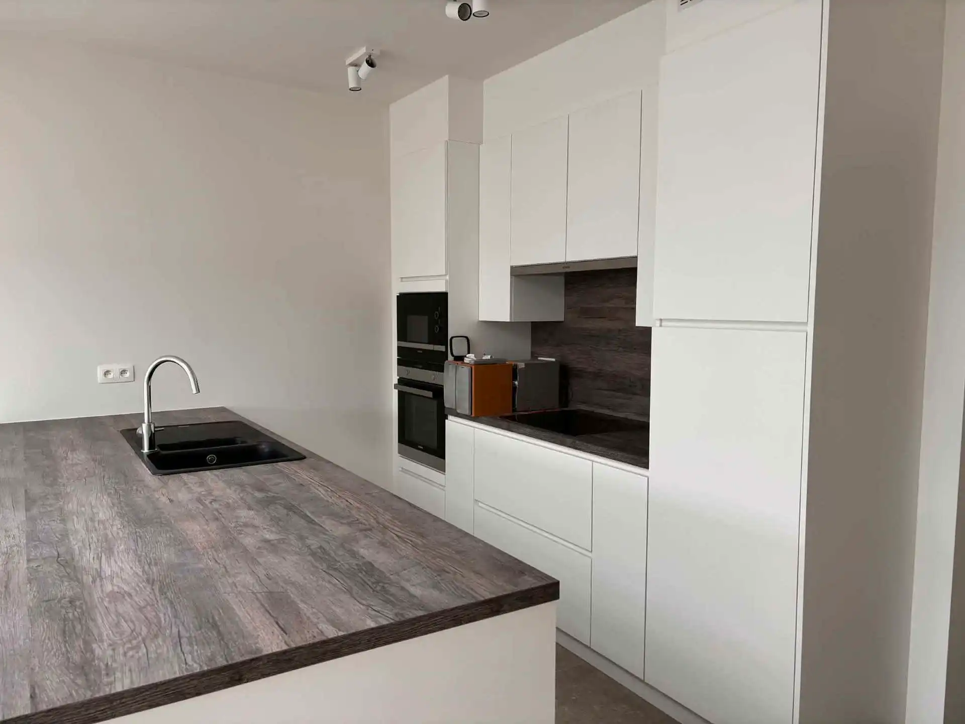 AAIGEM - Unieke totaalrenovatie foto 7