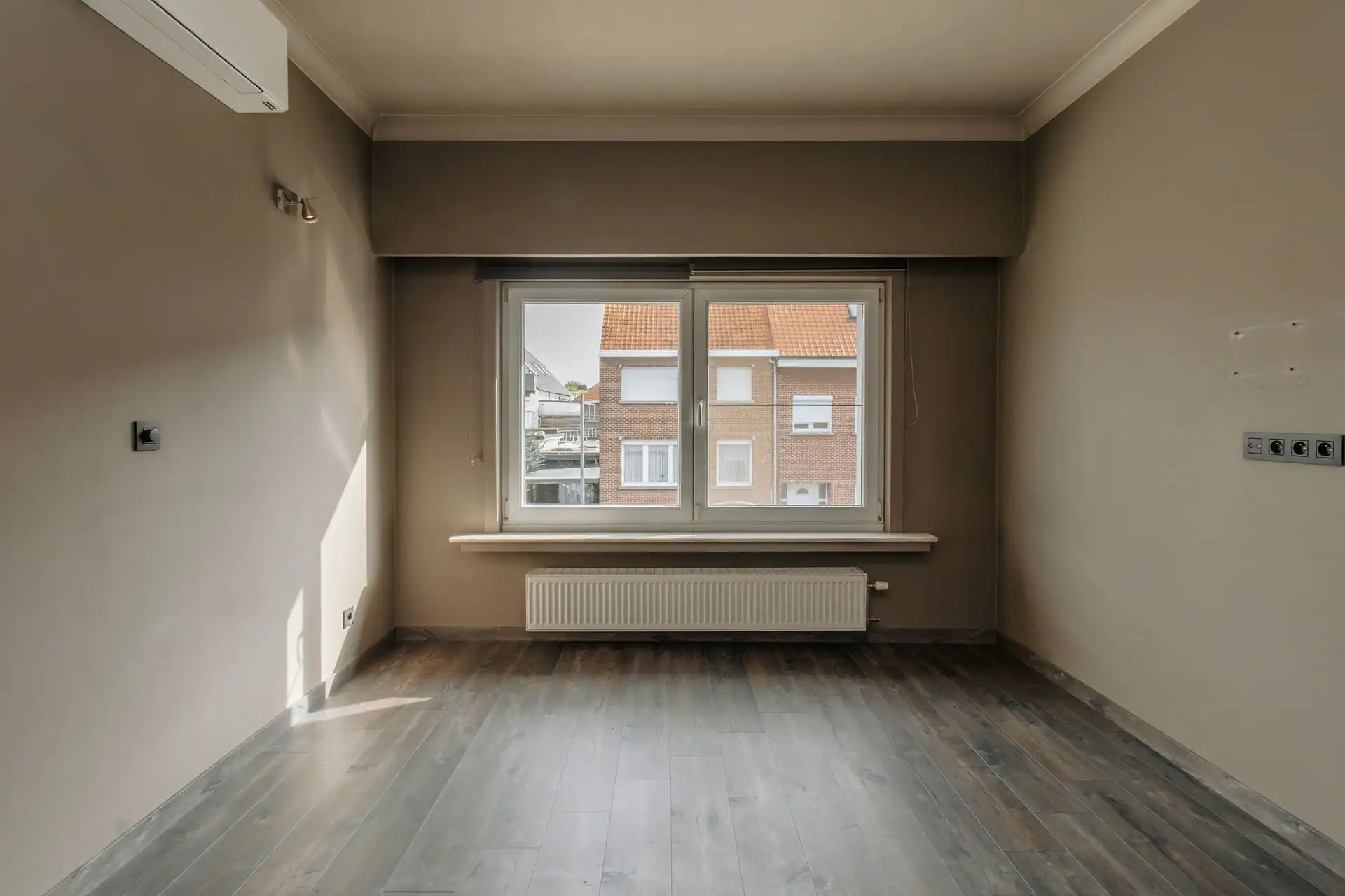 Unieke woning met magazijn in Boom foto 23