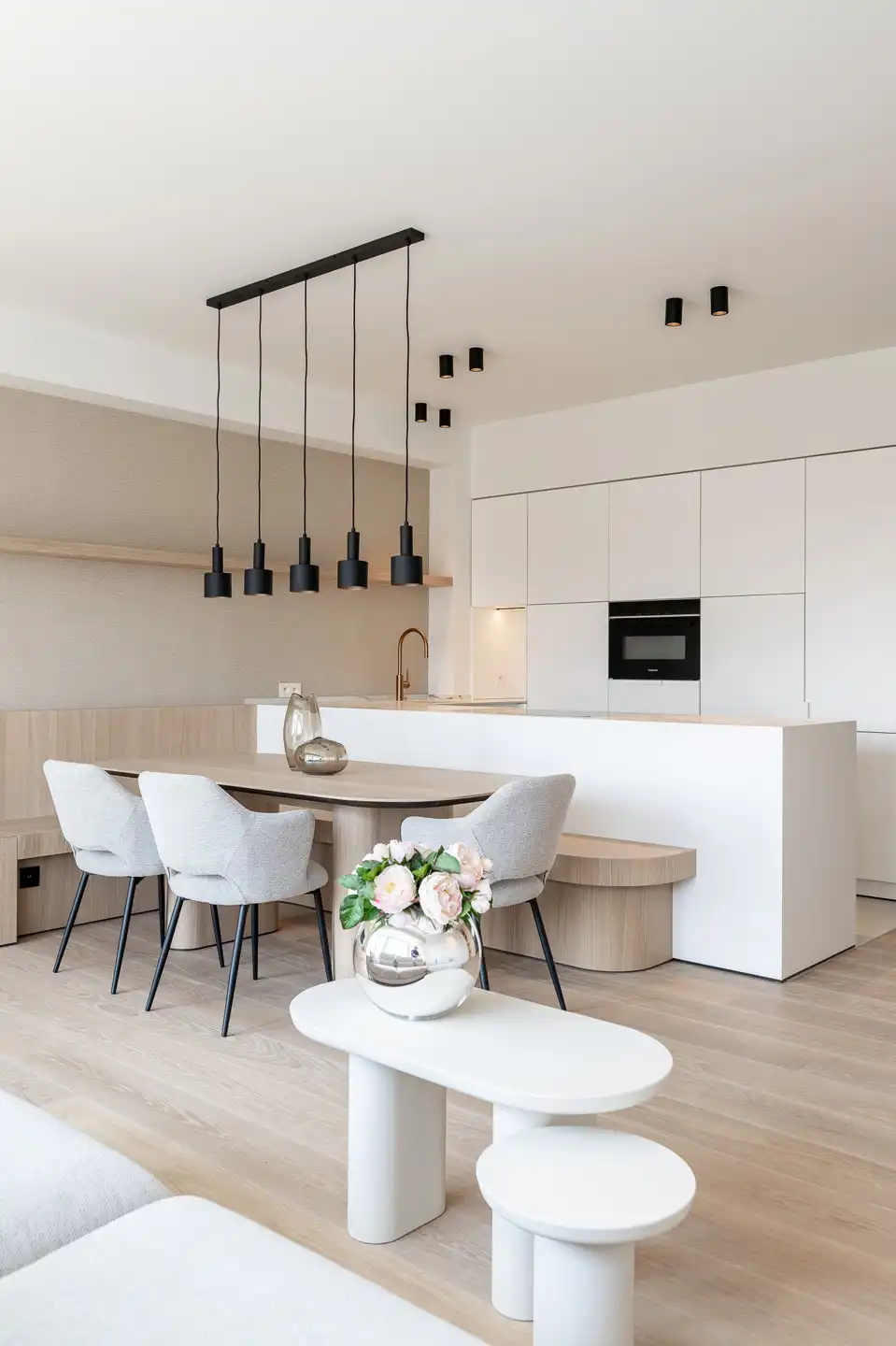 Elegant gerenoveerd appartement met open zicht in het Zoute foto 12
