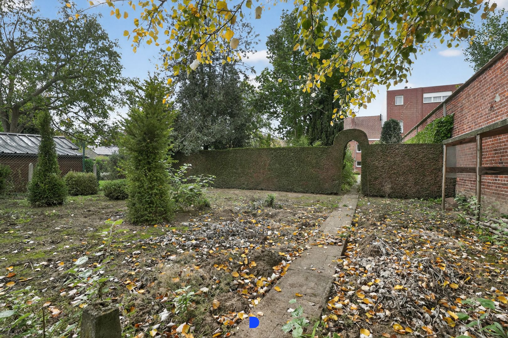 Ruime halfopen woning in het centrum van Rumbeke! foto 5