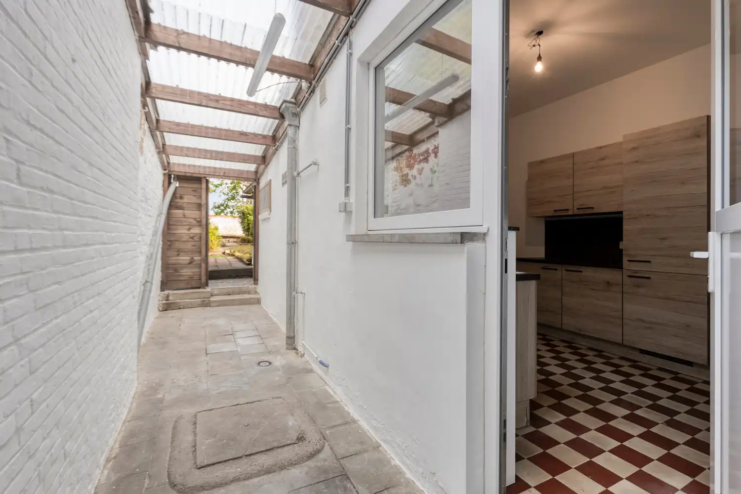 CHARMANTE EN INSTAPKLARE WONING TE DIEST! foto 13
