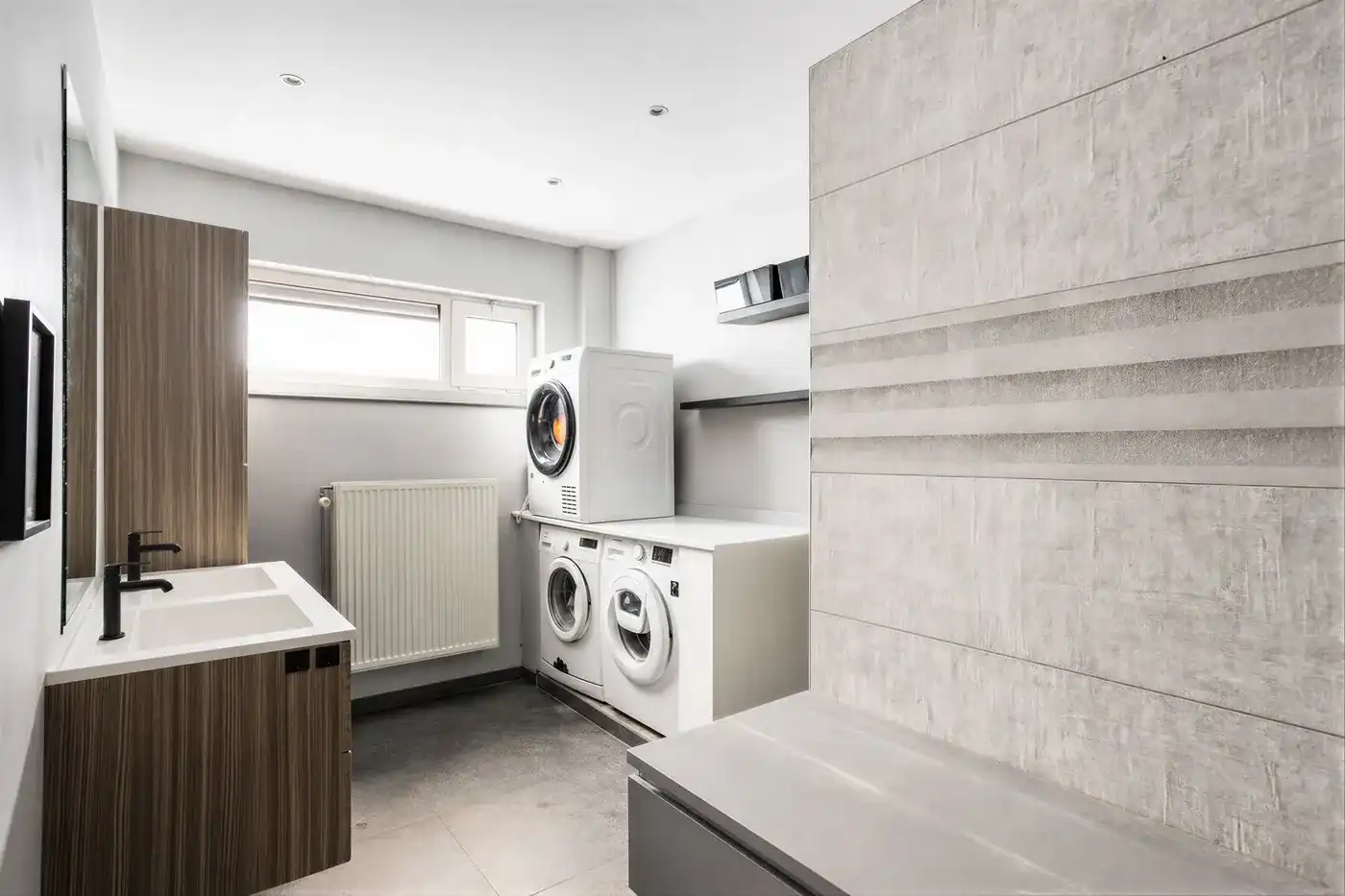 Verrassend ruime, instapklare woning in Zwevegem foto 7