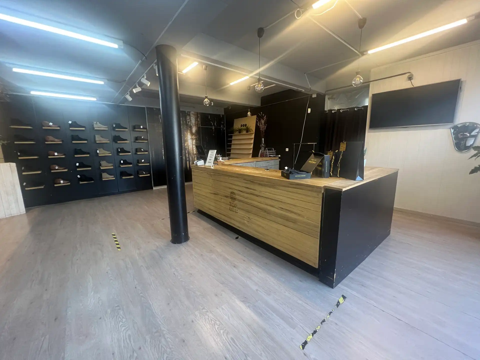 Baanwinkel van 725m² foto 15