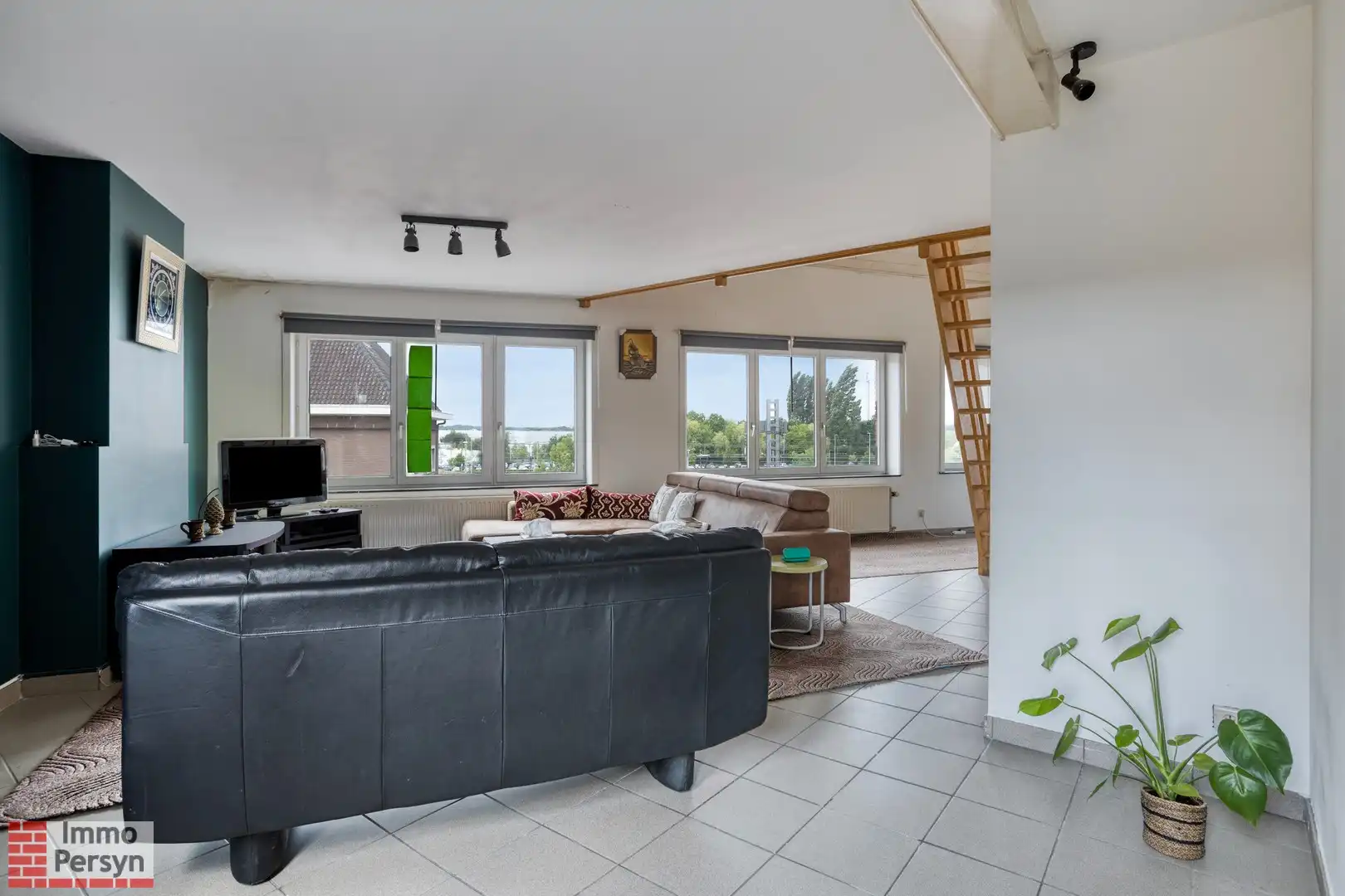 Instapklare duplex met 2 slaapkamers in uniek hoekgebouw – op wandelafstand van station Aarschot foto 4