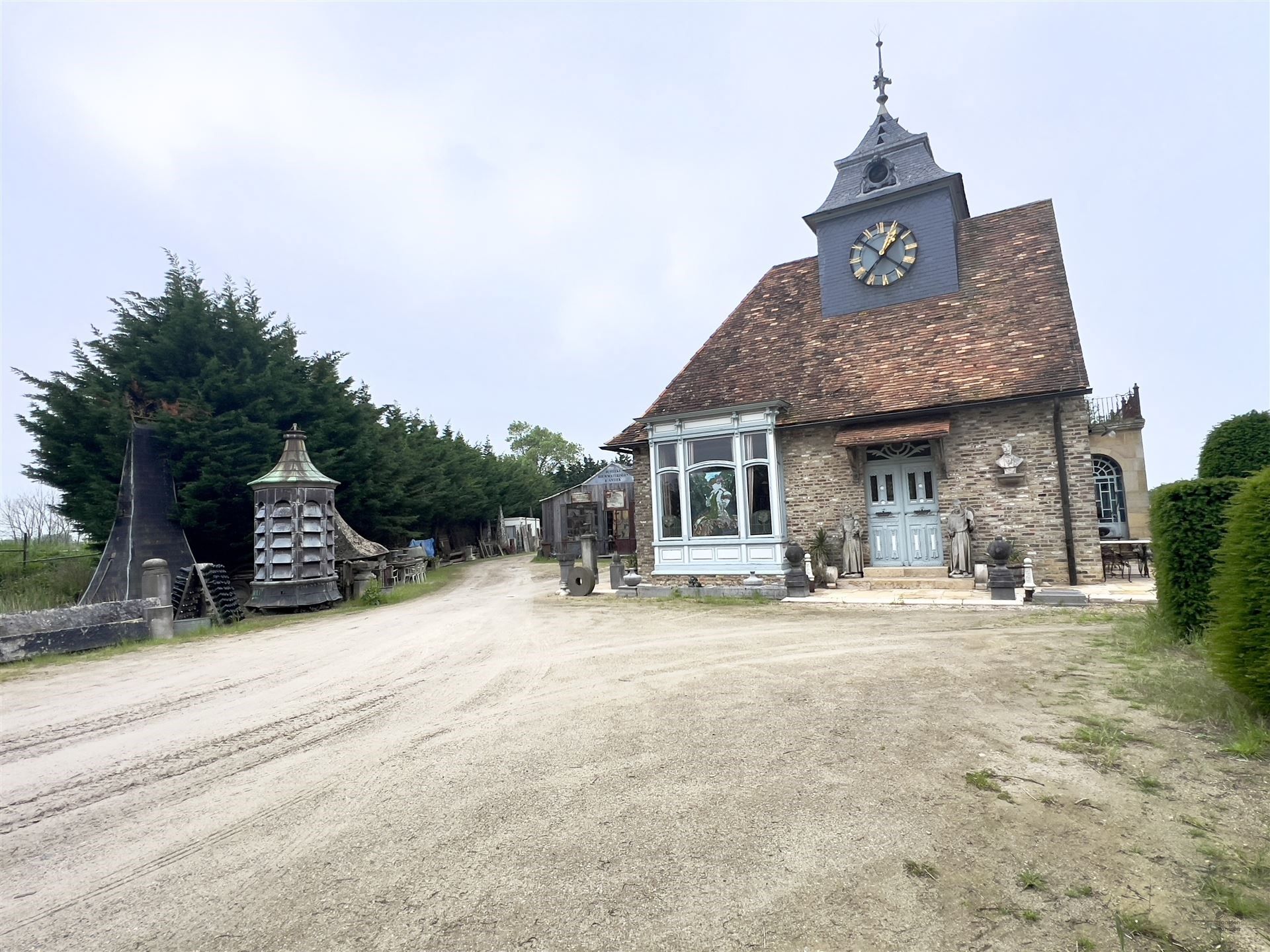 Uitzonderlijk landelijk vastgoed te Gistel foto 5