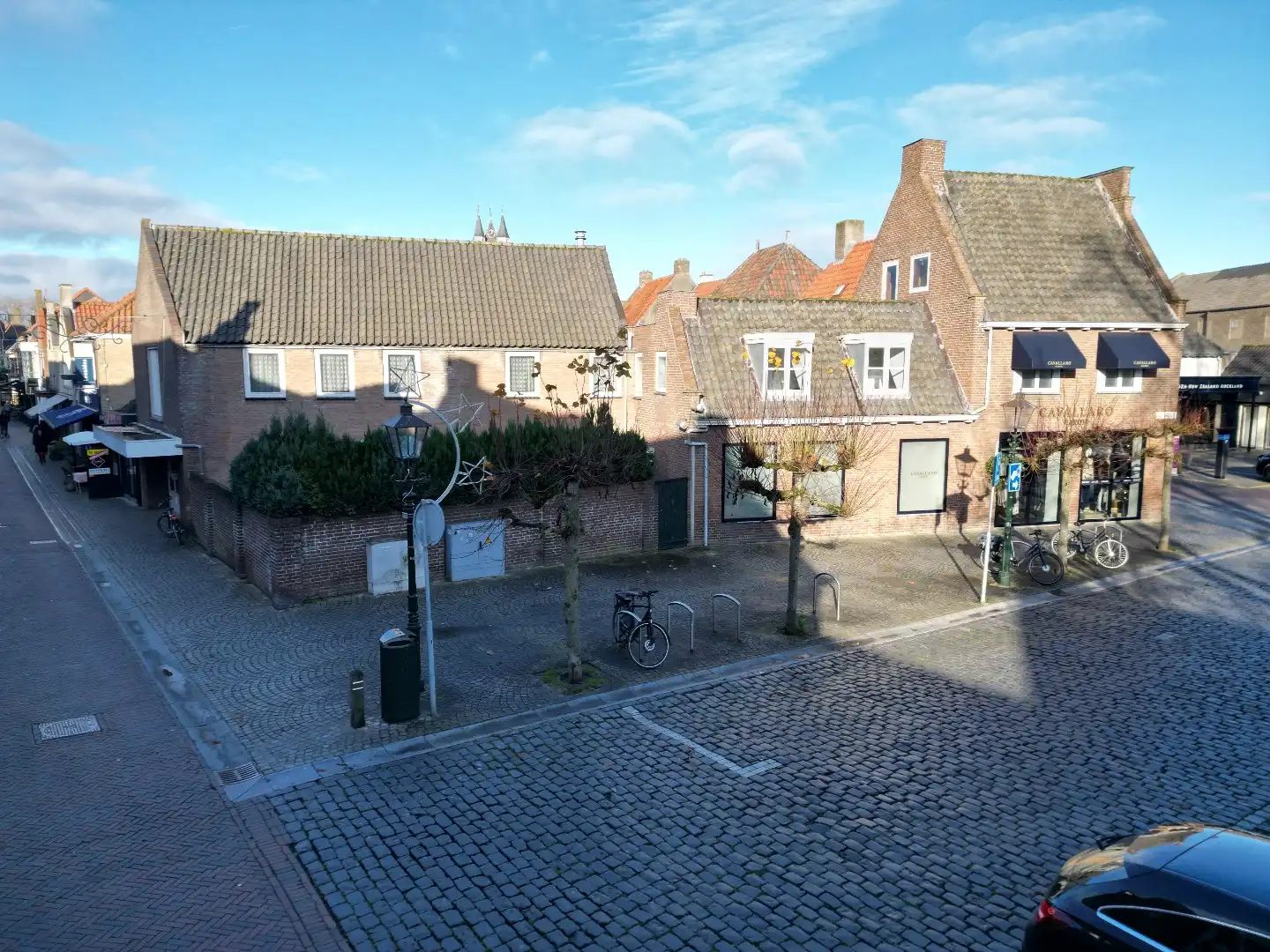 In het commerciële Sluis; Dertig meter etalage met uitbreiding mogelijk foto 4