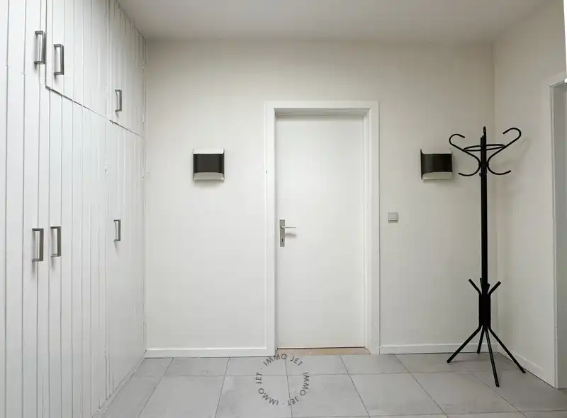 Lichtrijk appartement met twee slaapkamers, terras en optionele garagebox in Sint-Niklaas foto 4