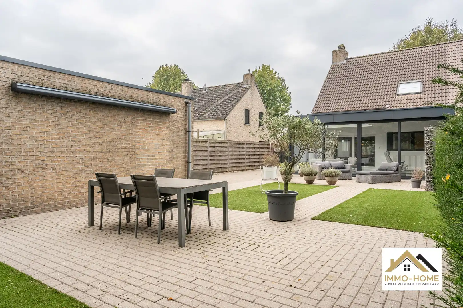 Instapklare woning op zeer centrale ligging! foto 3