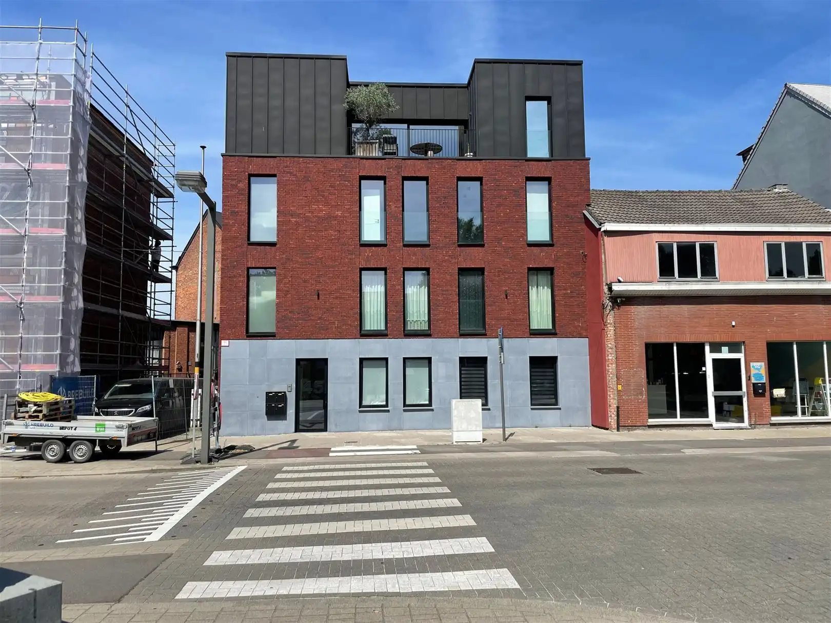 Recent appartement met twee slaapkamers in Ekeren foto {{pictureIndex}}