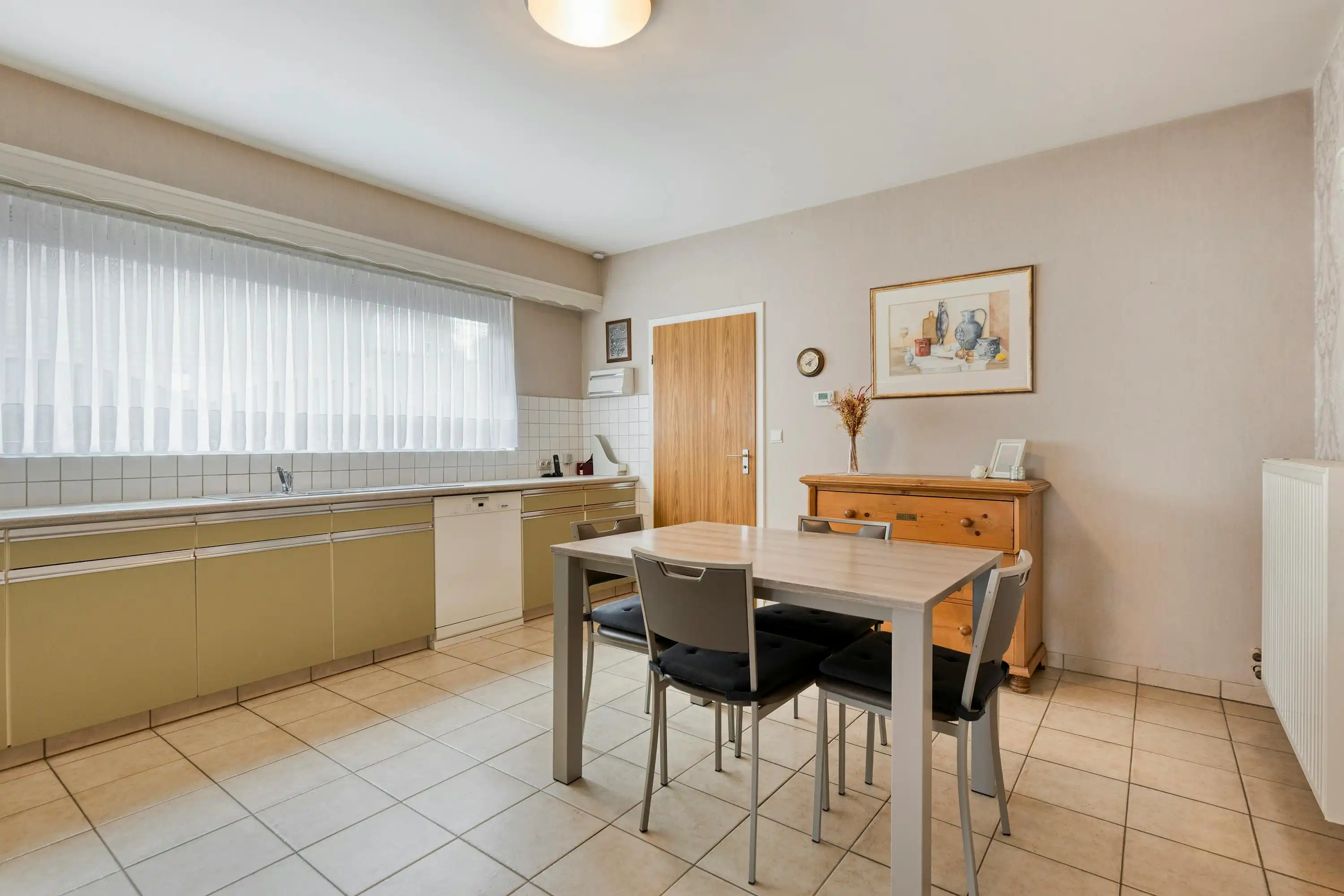 Huis met 4 slaapkamers en grote tuin te koop in Wuustwezel! foto 13