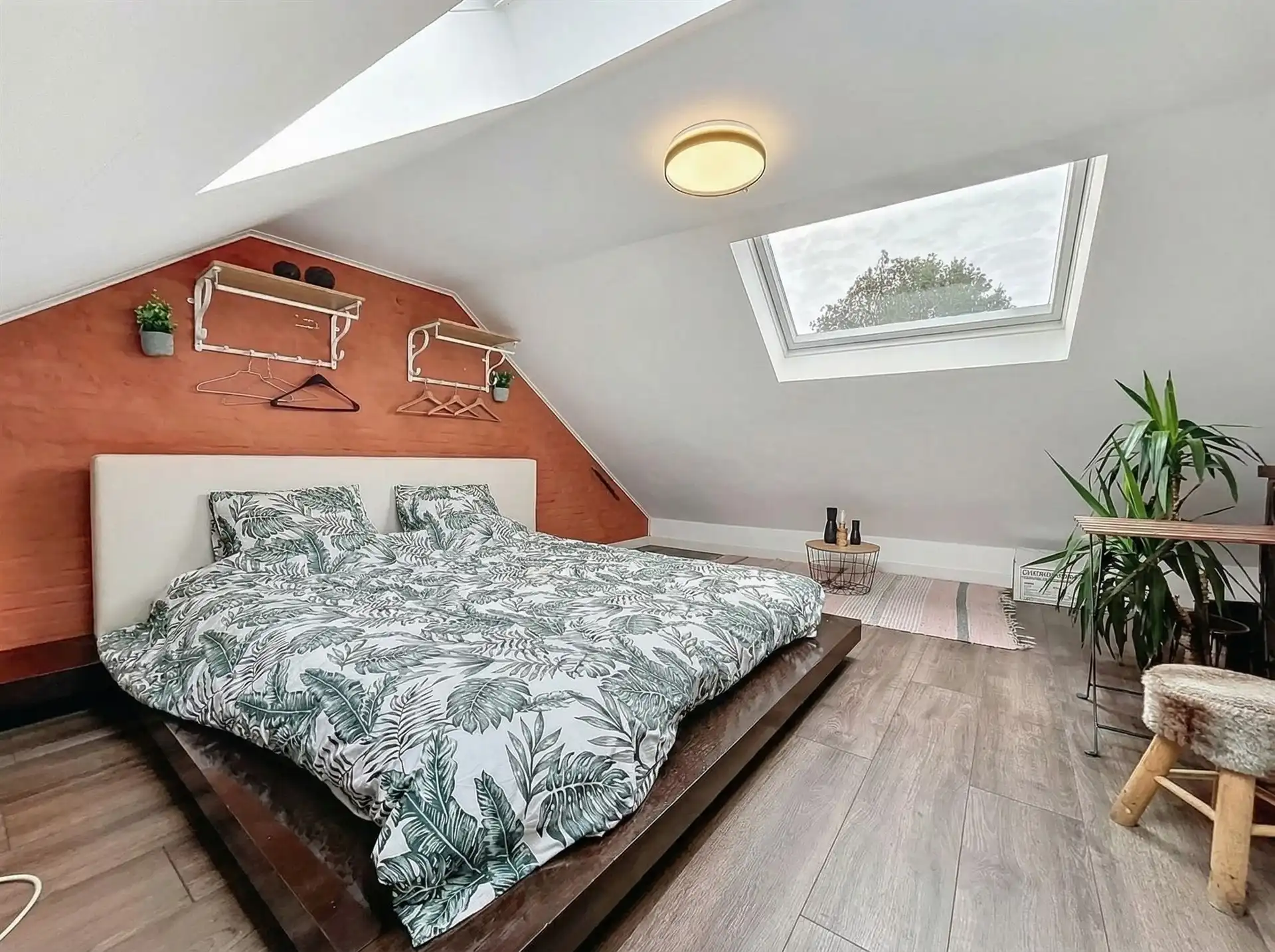 Gezeligge woning met 2 slaapkamers, volledig vernieuwd! foto 13