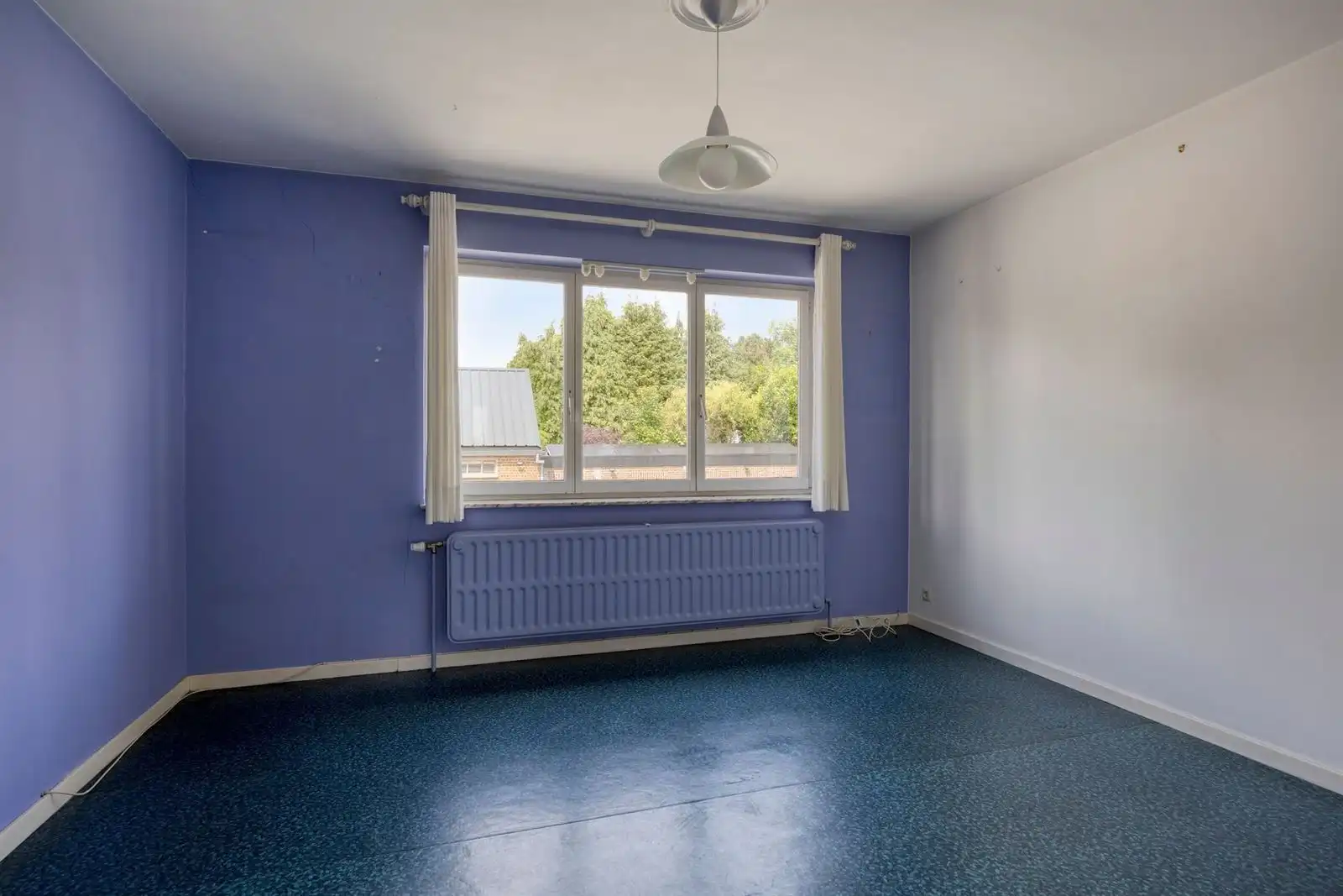 Ruime 3-gevelwoning met 4 à 5 slaapkamers, grote garage en dubbele straattoegang foto 20