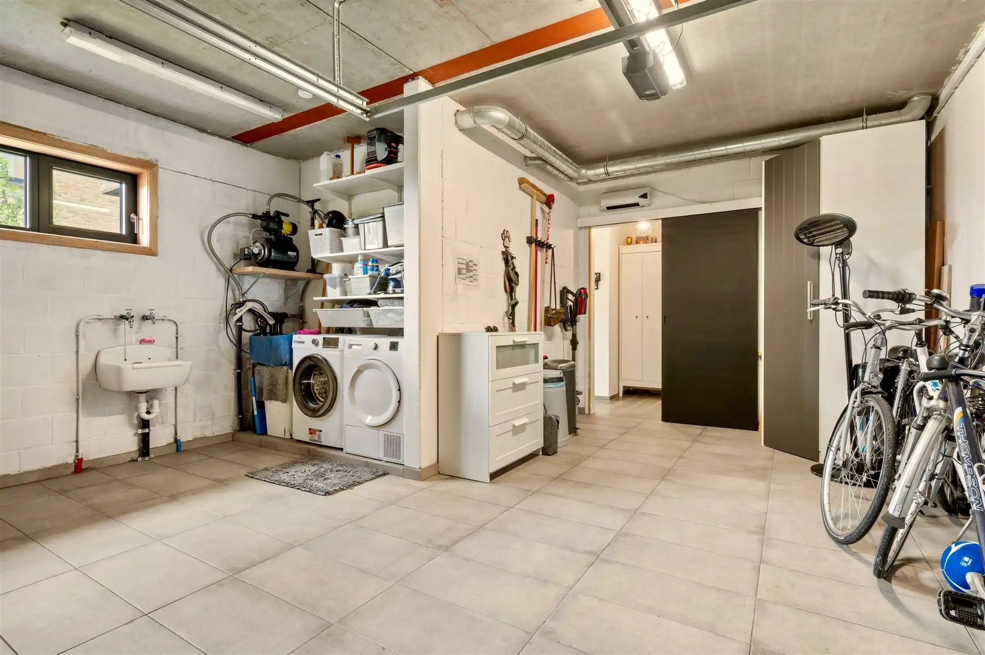 Knappe energiezuinige woning met 4 slpks en mooi vergezicht foto 13