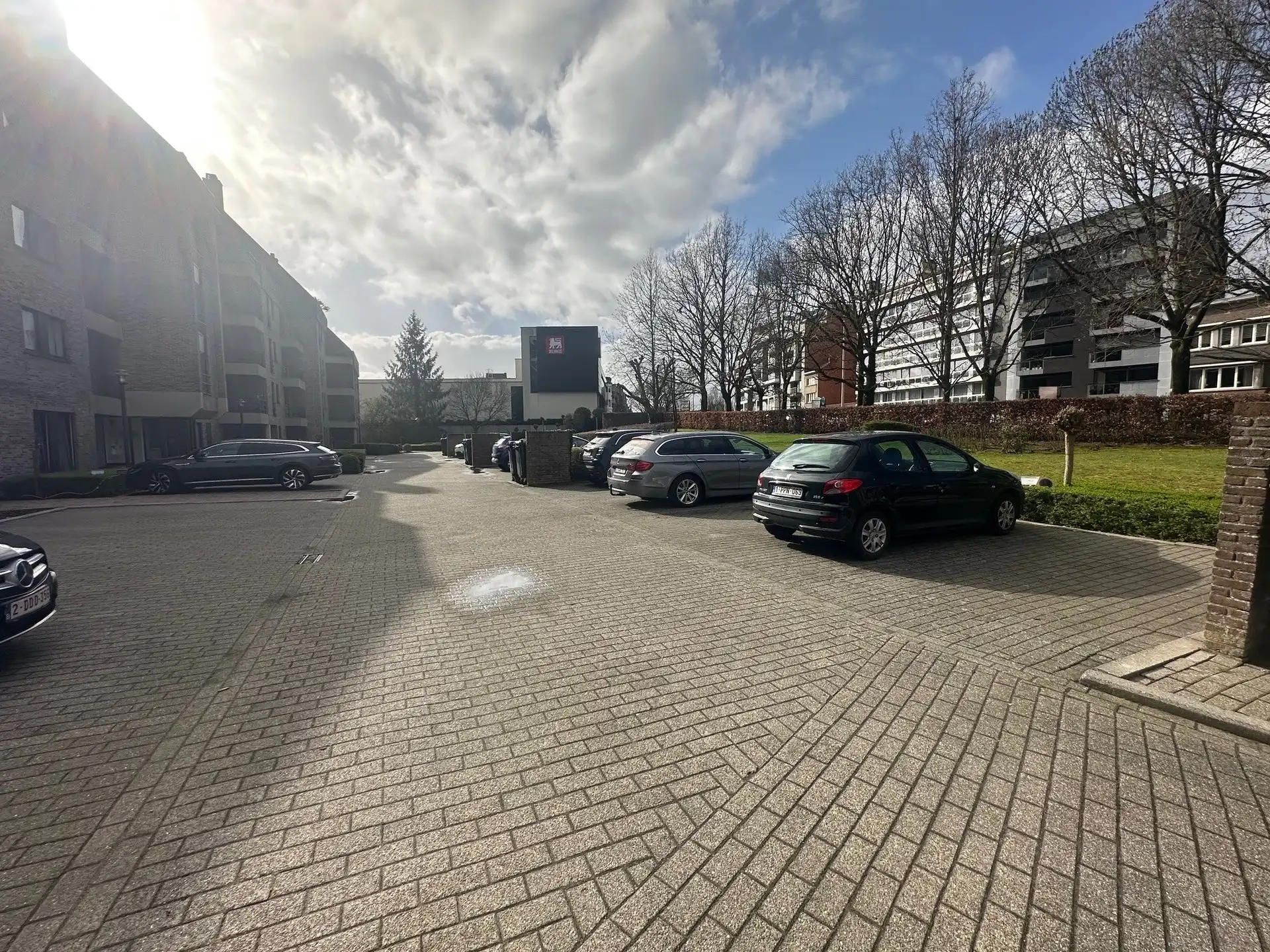 Ruim duplex-appartement met 3 slaapkamers en 2 autostaanplaatsen foto 21