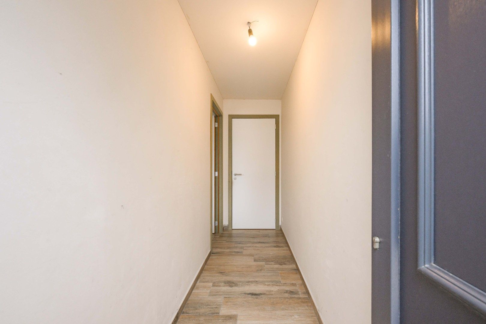 GERENOVEERDE (2015) INSTAPKLARE & ENERGIEZUINIGE WONING OP 685 m²!!!  foto 4