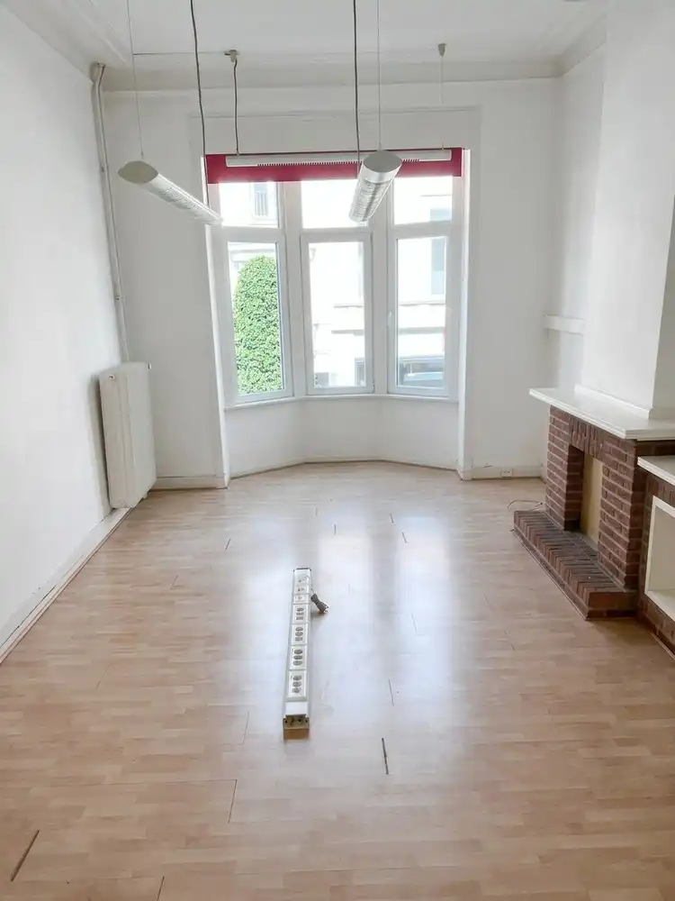 TE HUUR – HANDELSPAND OP TOPLOCATIE IN LIER foto 2