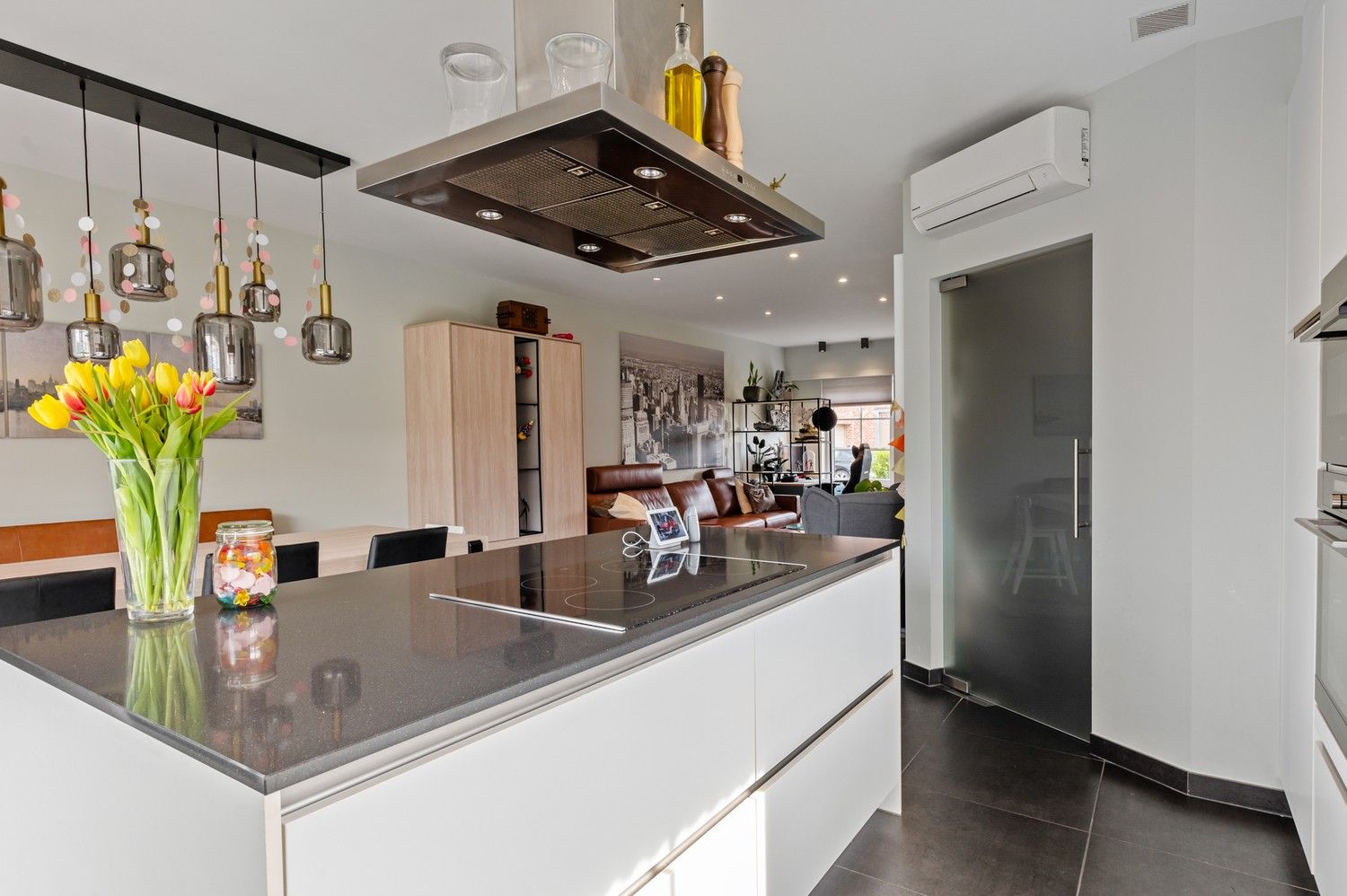 Prachtige HOB met 3 à 4 slaapkamers en ruime tuin dichtbij het centrum van Kapellen foto 5