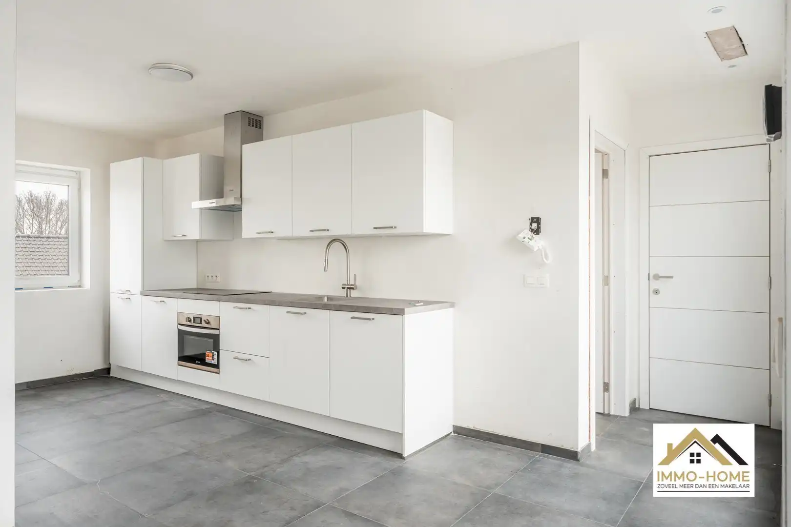 Nog drie af te werken woonunits en vier garages!  foto 16