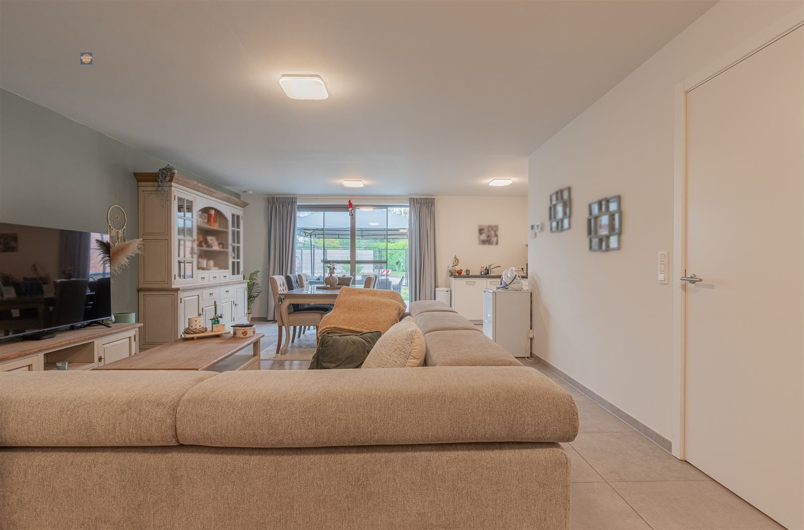 Instapklaar en energiezuinig gelijkvloersappartement met tuin en privé autostaanplaats foto 8