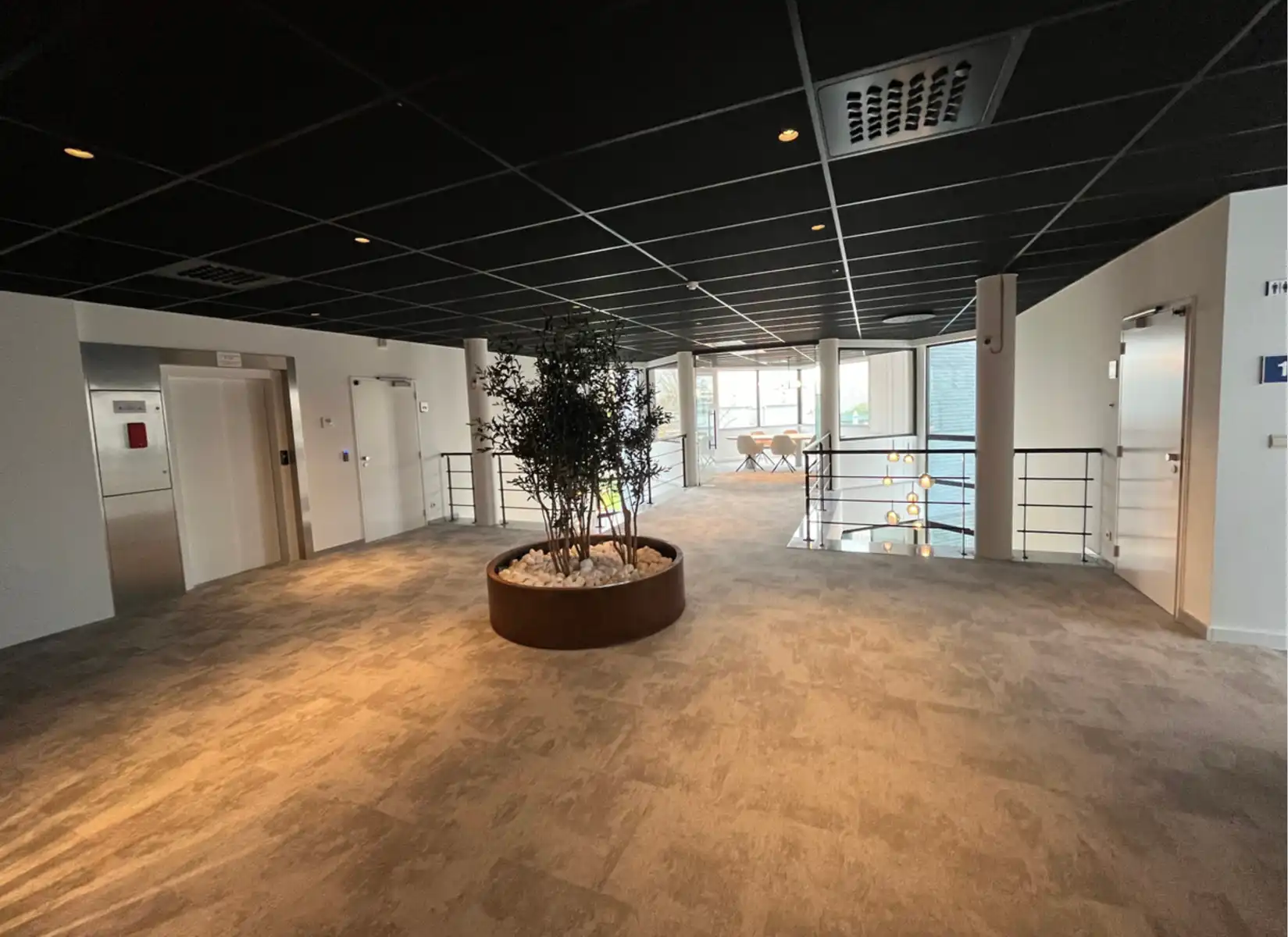 Instapklare kantoorruimte incl. parkings te Aartselaar foto 11