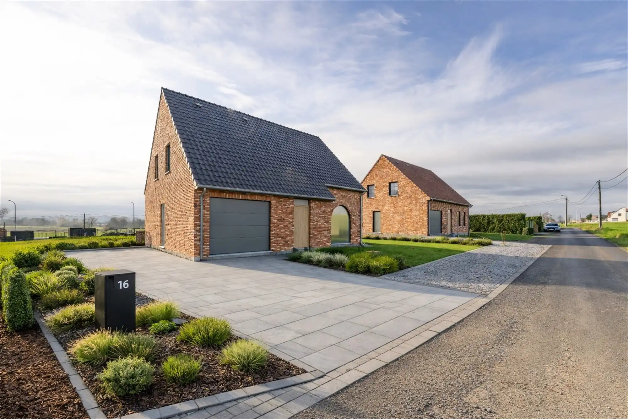 Vrijstaande nieuwbouwwoning op topligging te Aarsele foto {{pictureIndex}}