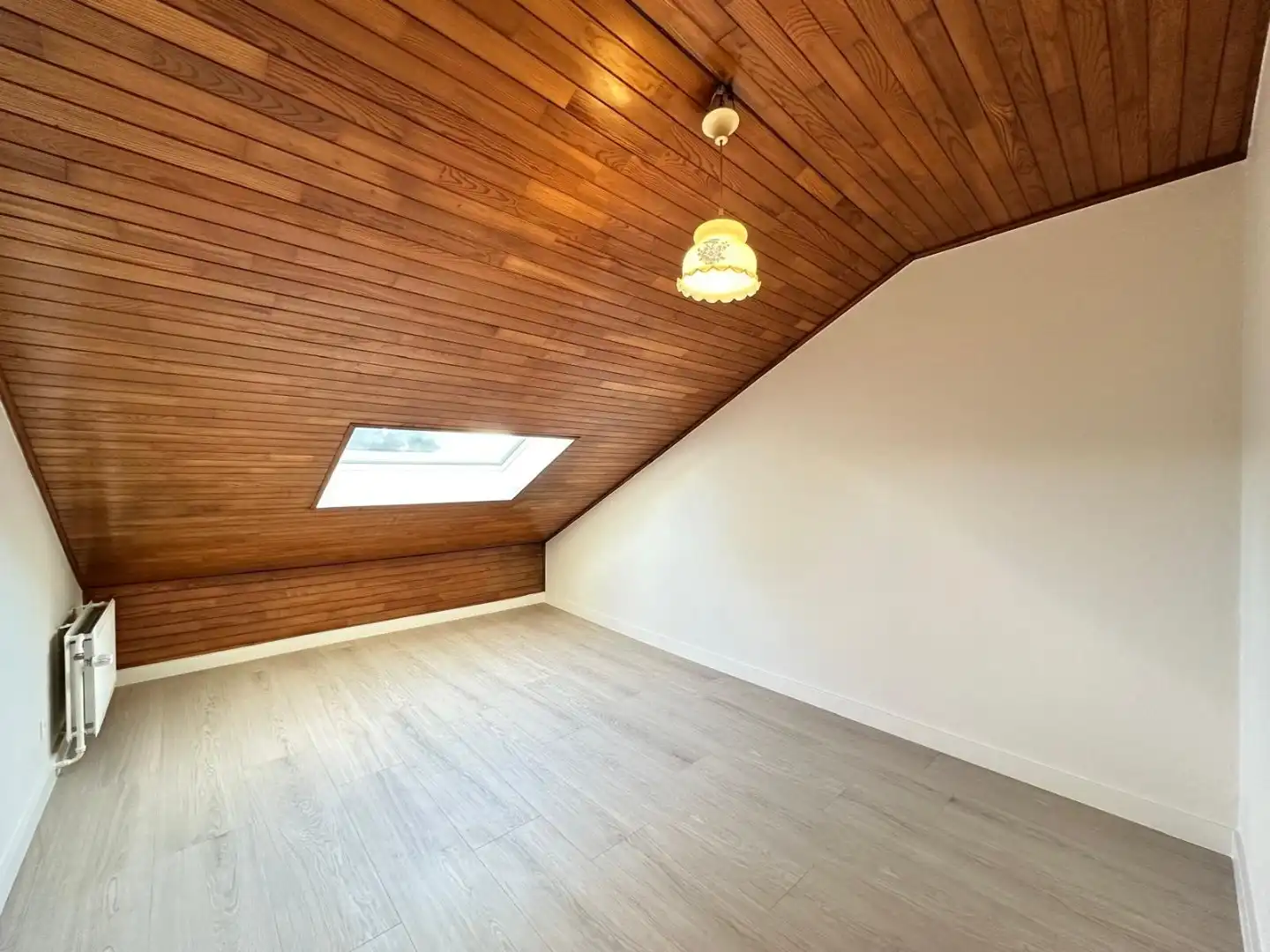 Gerenoveerd duplex appartement met 2 slaapkamers te huur in Riemst  foto 12