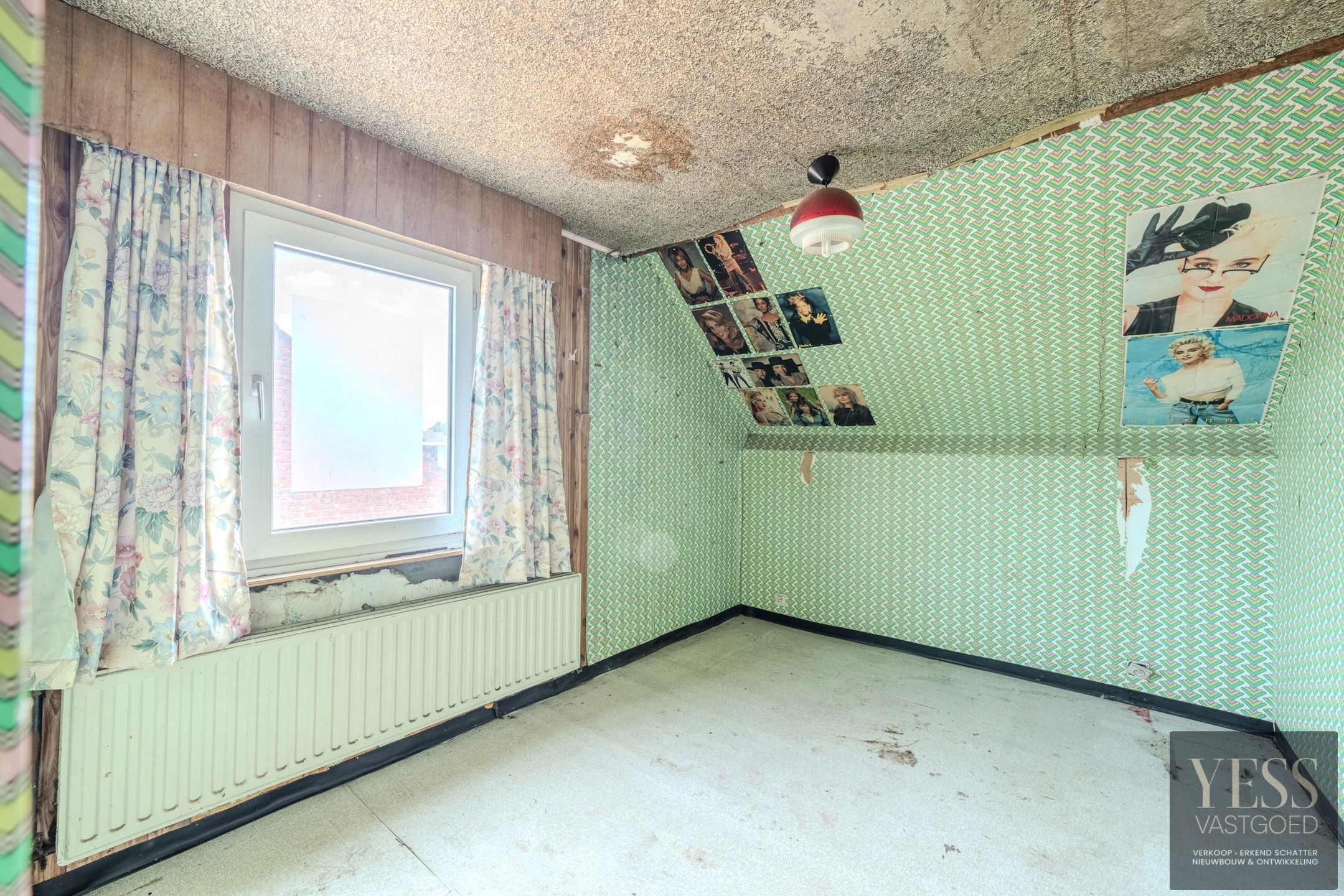 Te renoveren woning met potentieel aan de vaart! foto 13