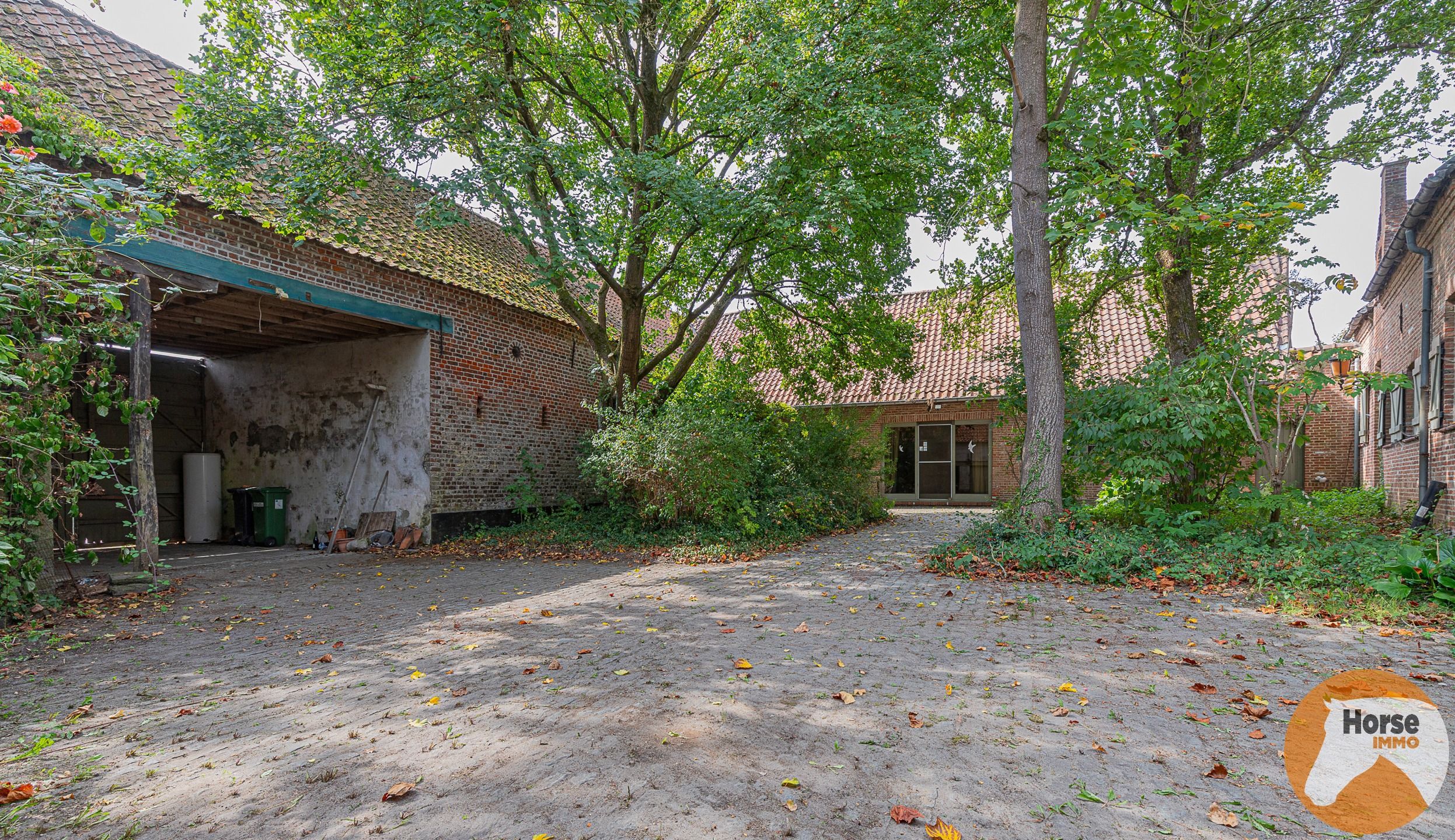 AAIGEM - Prachtige vierkantshoeve foto 16