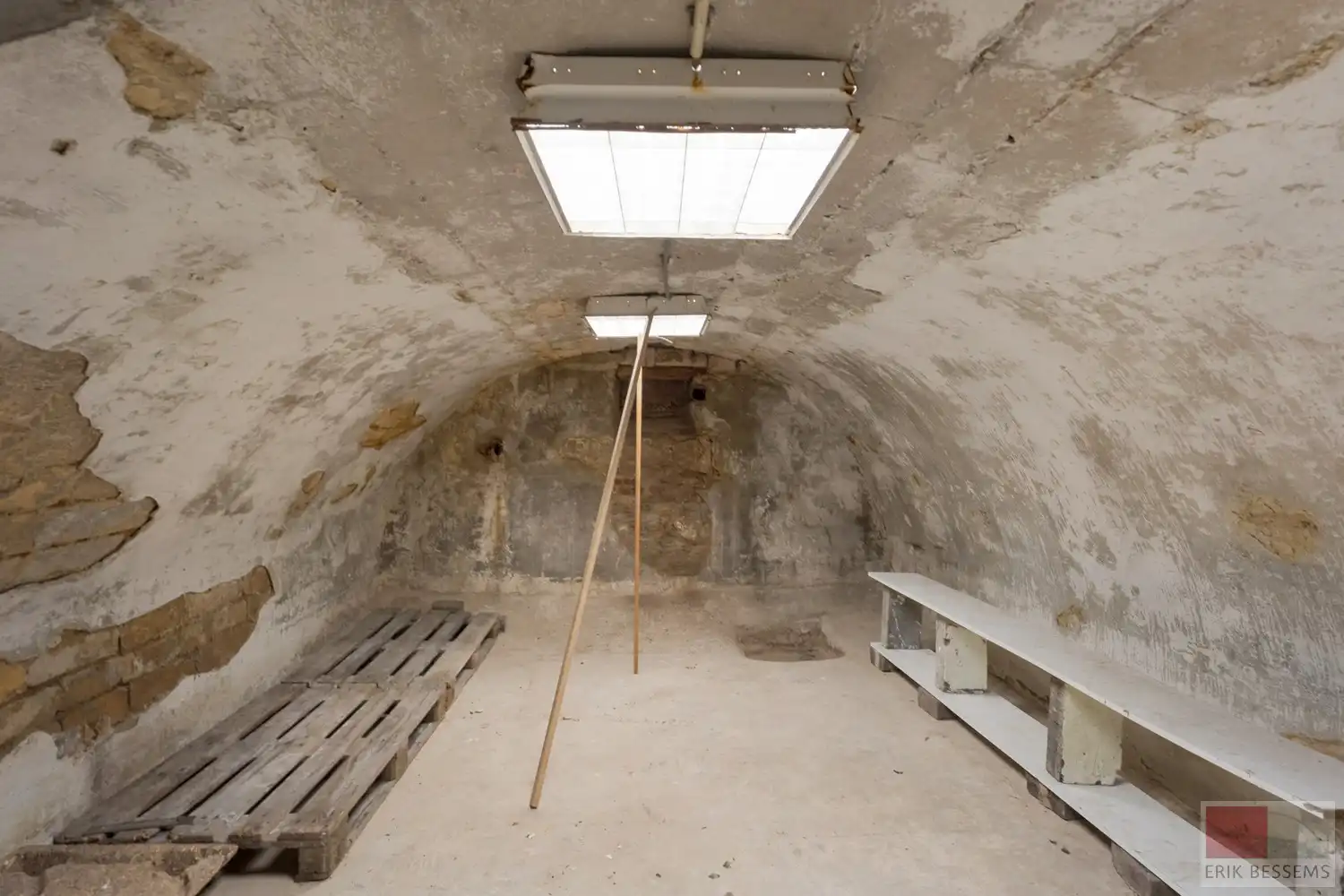 Karaktervolle woning uit 1668, met een bewoonbare oppervlakte van ca. 233 m² op een royaal perceel van 1.837 m² foto 24