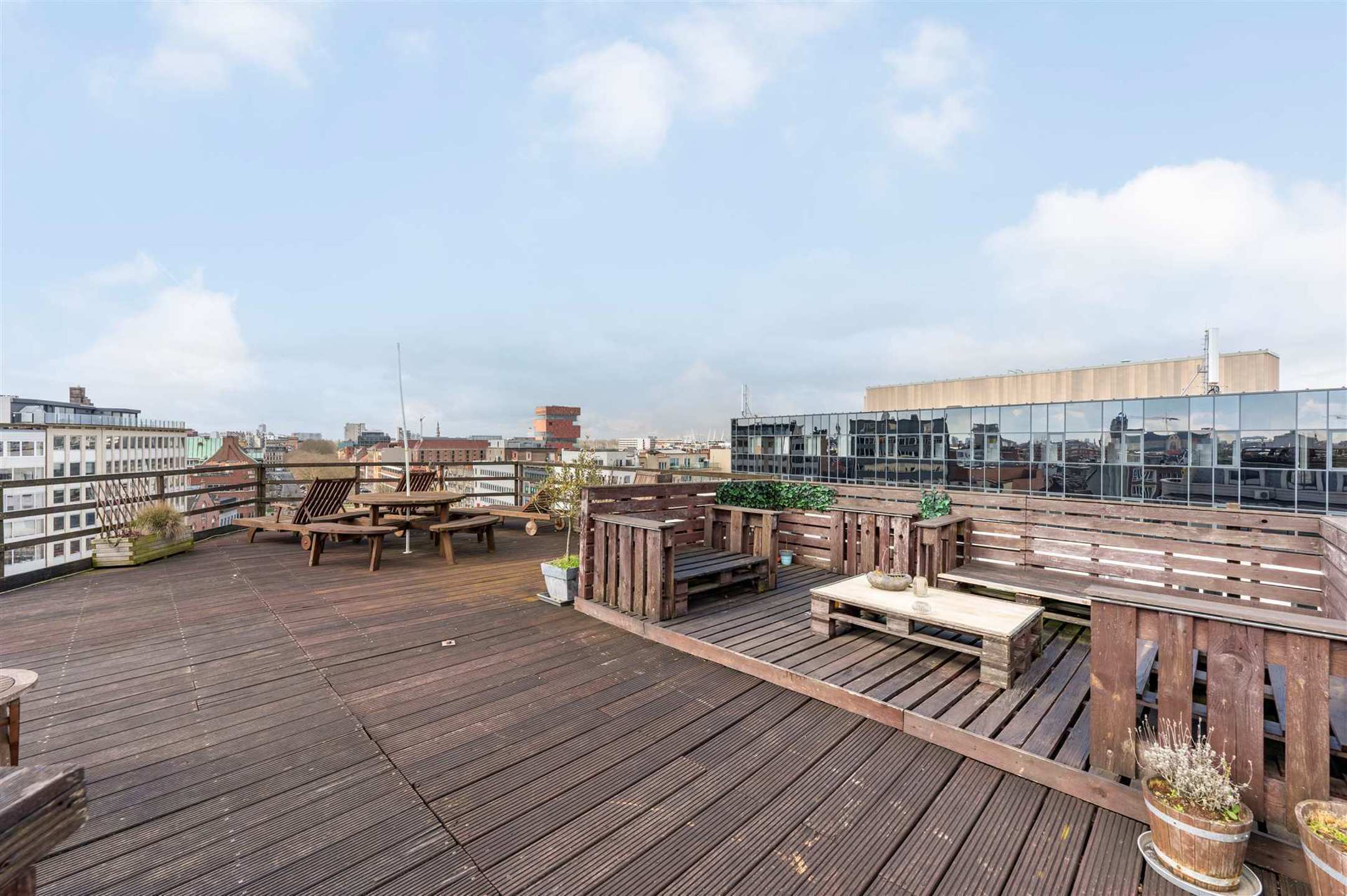 Indrukwekkend luxueus appartement met 2 slaapkamers in Antwerpen foto 31