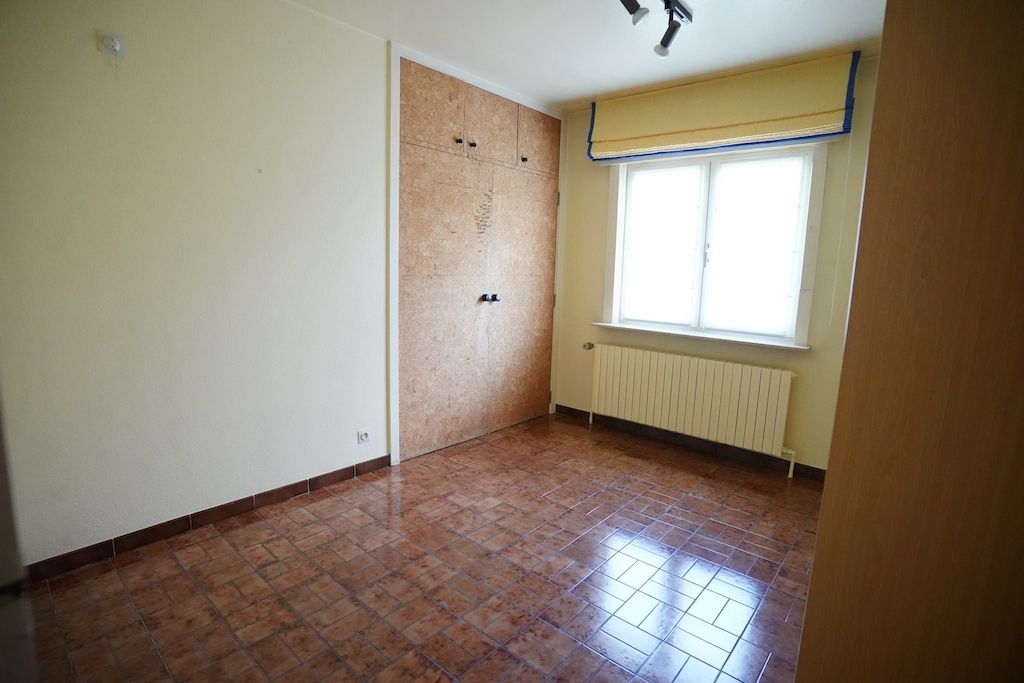 Residentieel gelegen bungalow op 910 m² voorzien van 4 slaapkamers foto 19