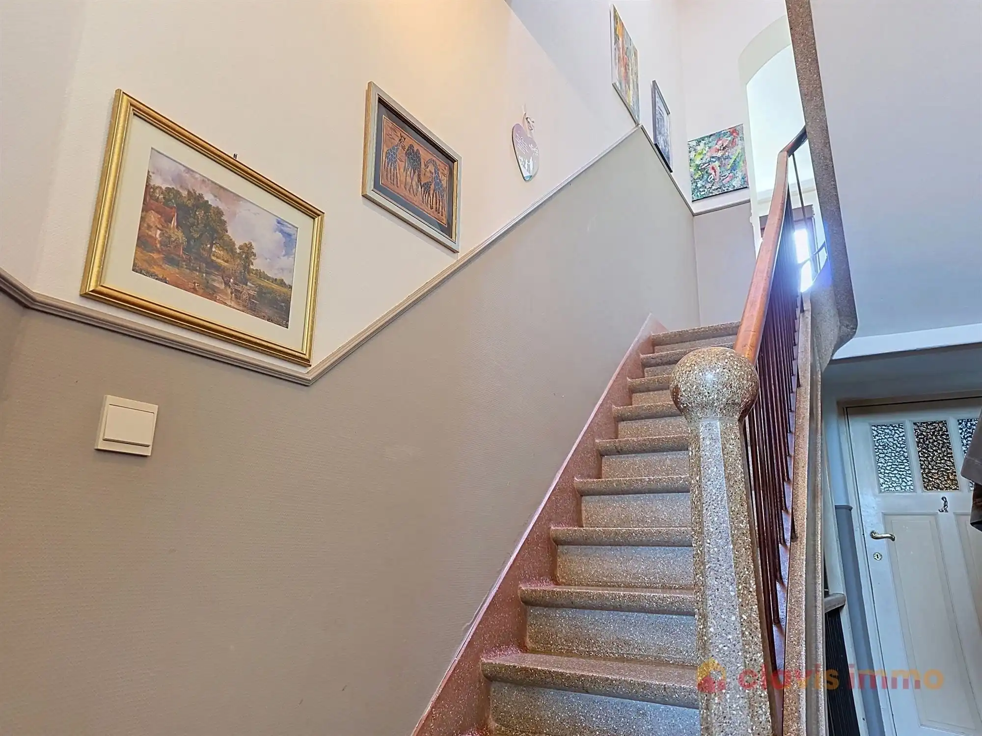 Aangename 3-gevel woning met tuin foto 13