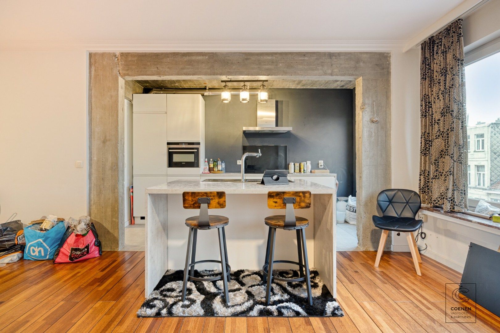 Gerenoveerd appartement van 85 m² te Borgerhout! foto 2