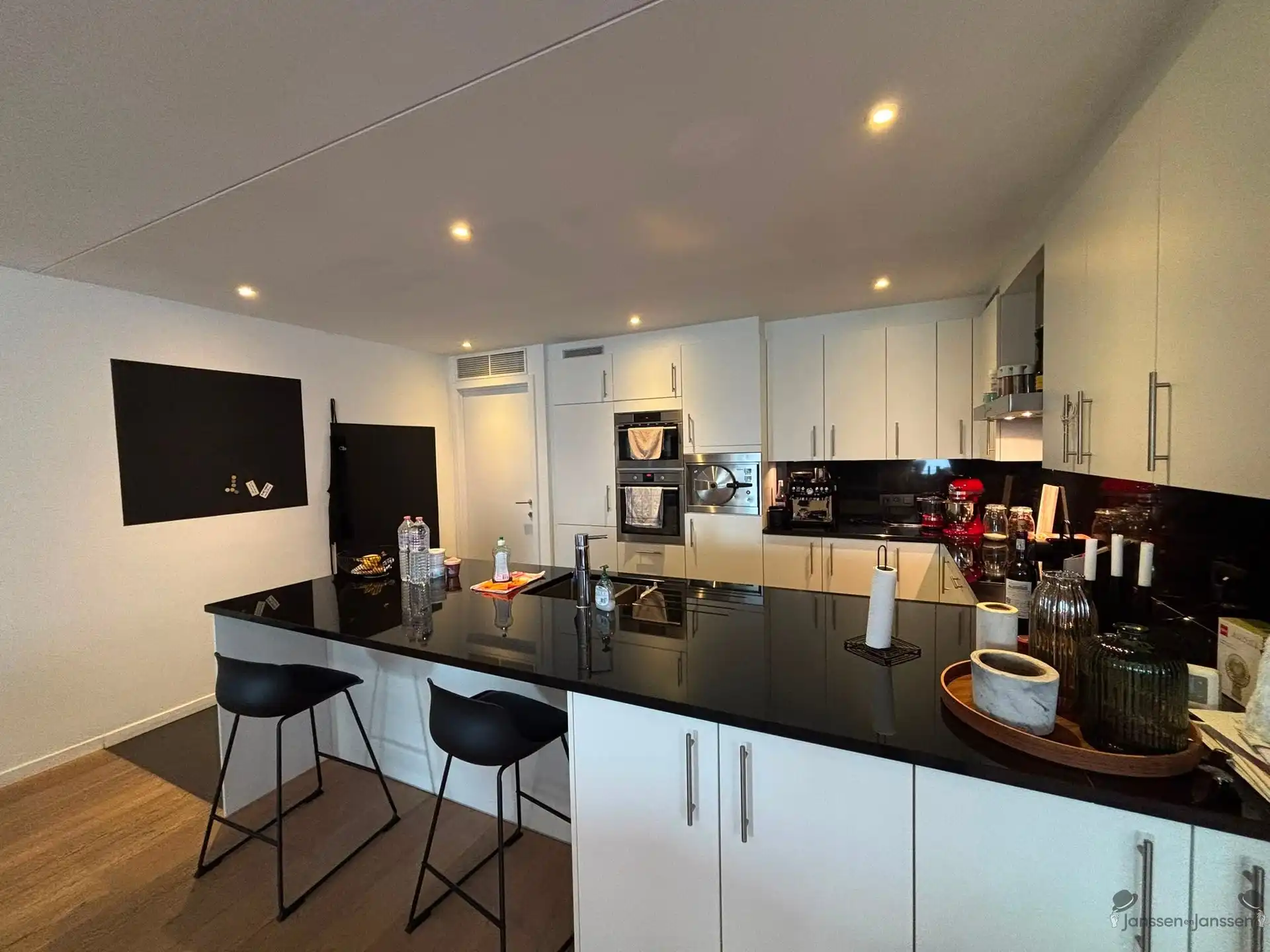 Ruim prachtig afgewerkt appartement met 3 slaapkamers en groot terras te huur in Boom foto 6