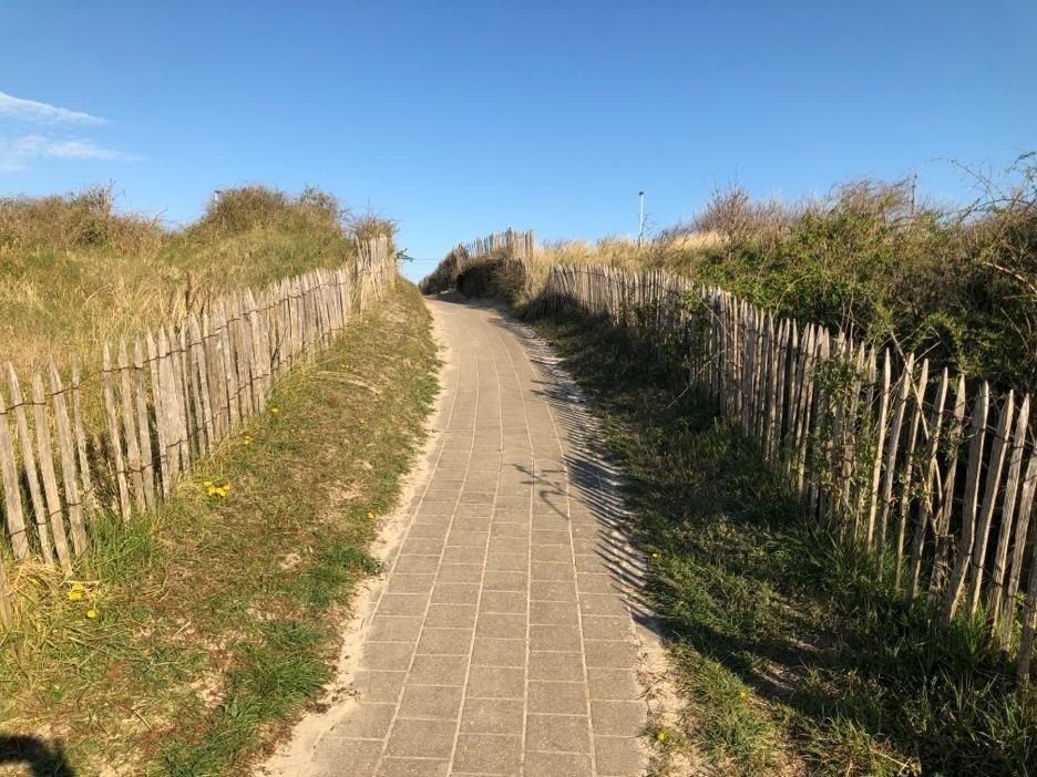 Nieuwbouwproject Bel  Air   I te   Oostende  dicht bij het Strand (lateraal zeezicht).     Terrasresidentie  gekenmerkt door  z'n mooie architectuur.     3de  v foto 9