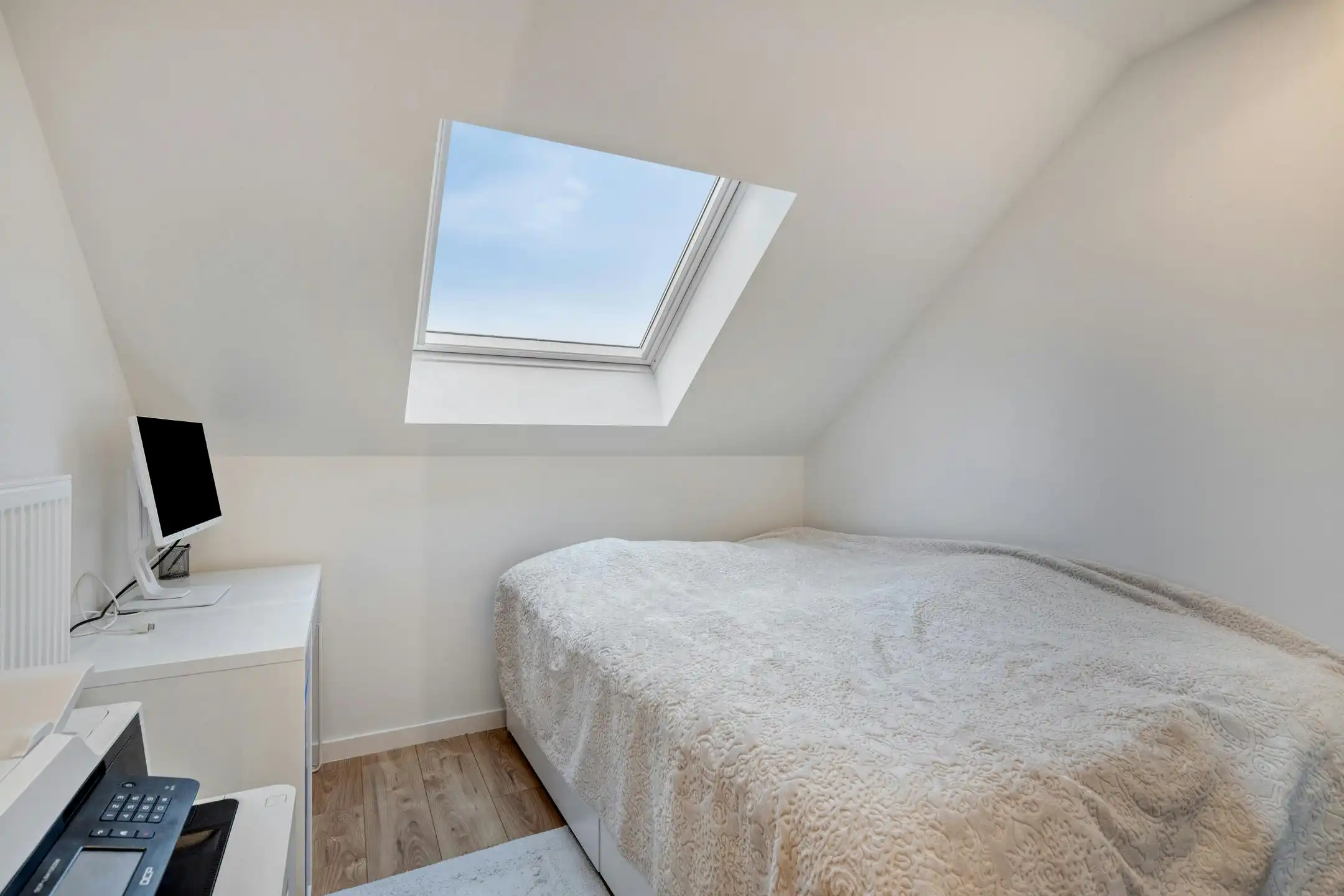 Handelshuis met 4 slaapkamers in het centrum van Oostakker foto 14