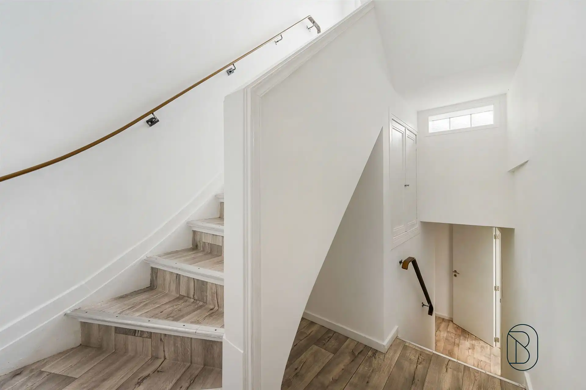 Goedgelegen gerenoveerde woning foto 9