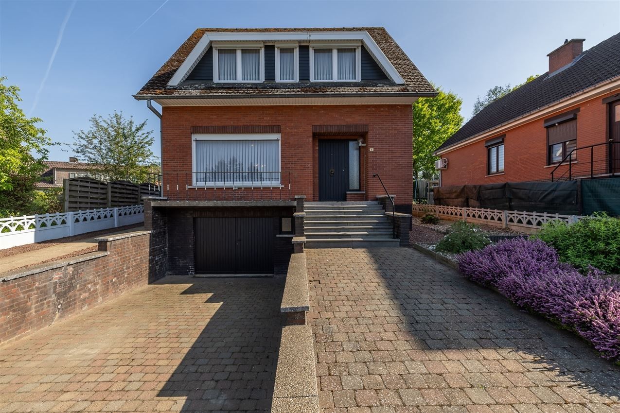 Charmante woning met 3slk. op rustige ligging foto 32