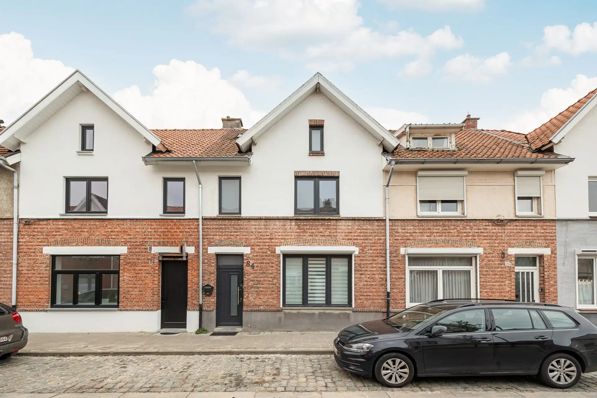 Hoofdfoto van de publicatie: Instapklare gezinswoning met tuin in doodlopende straat!