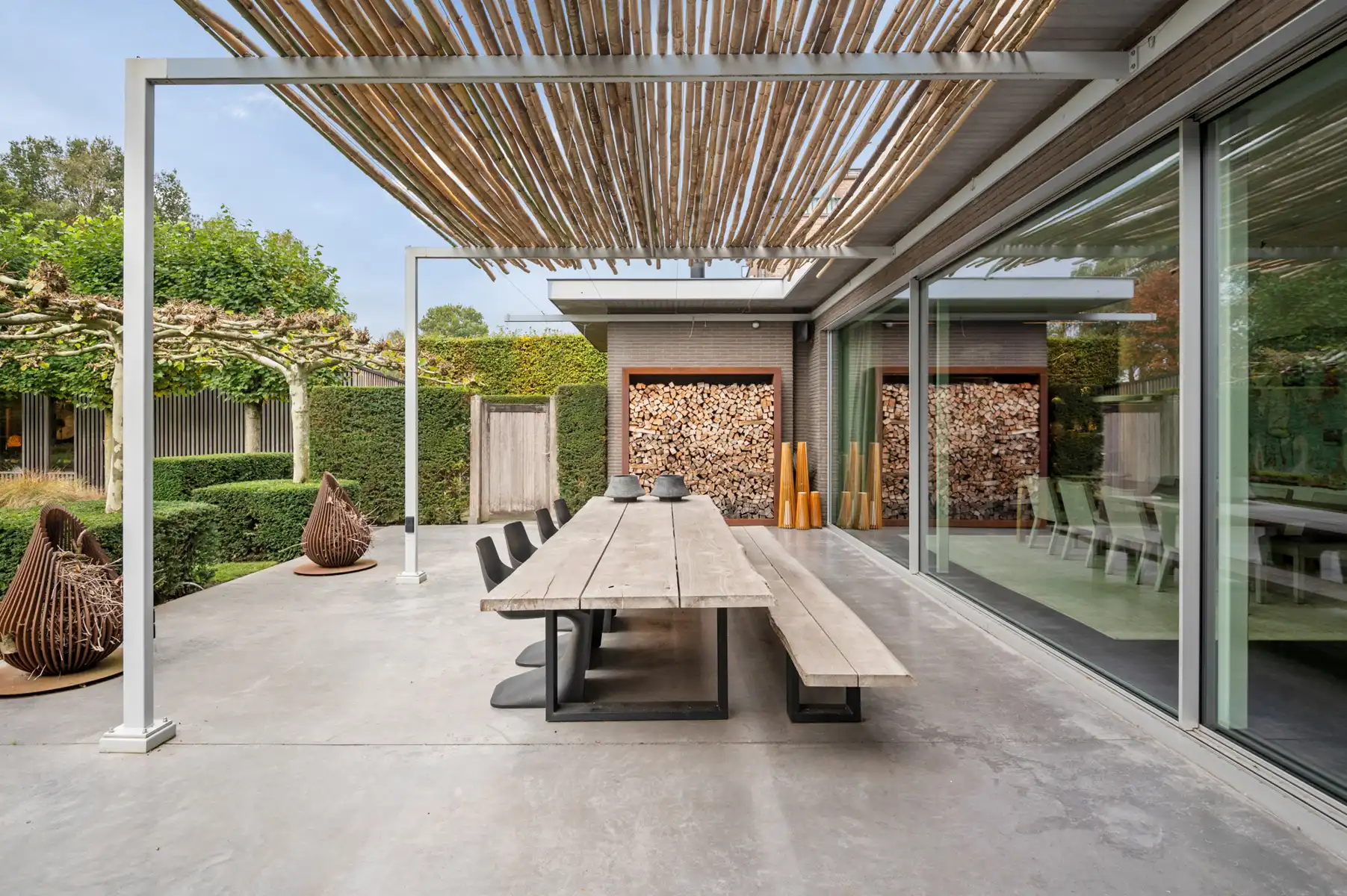 High-end afgewerkte praktijkvilla in het centrum foto 25