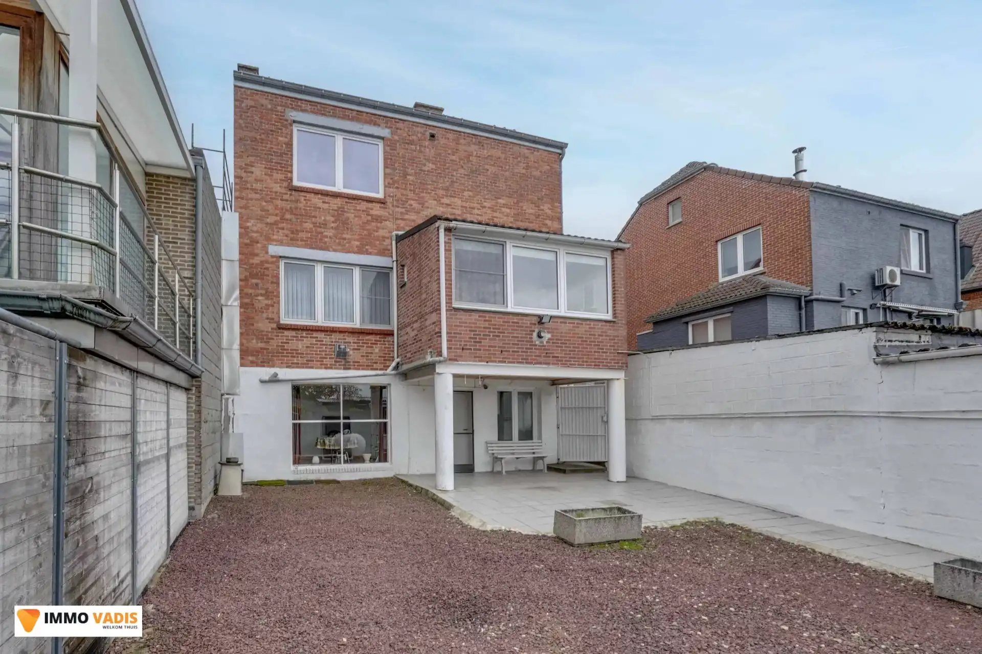 Charmante woning met 2 slaapkamers, garage én magazijn foto 17