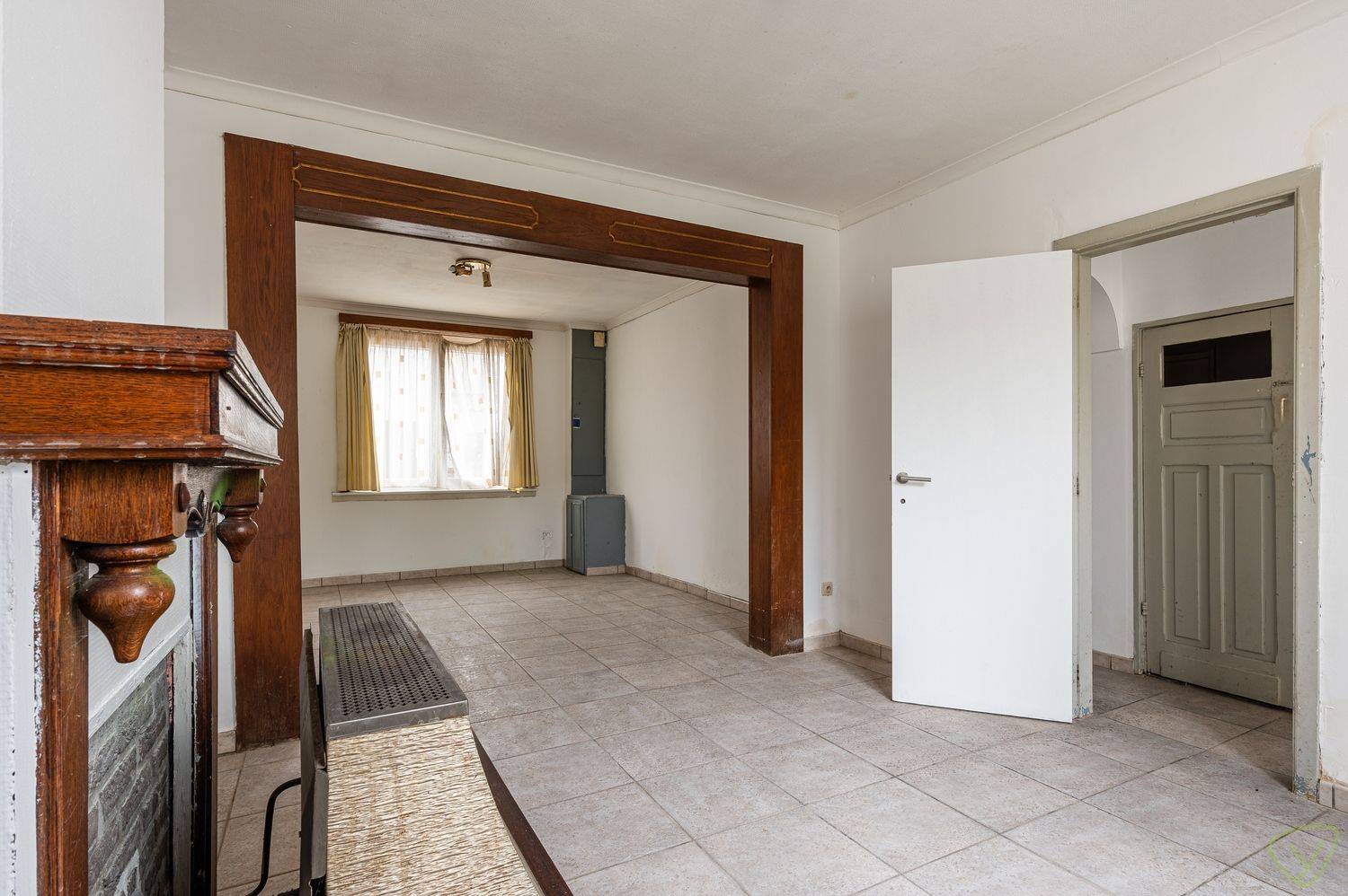 Te renoveren starterswoning met een verrassende tuin op een boogscheut van het centrum foto 5