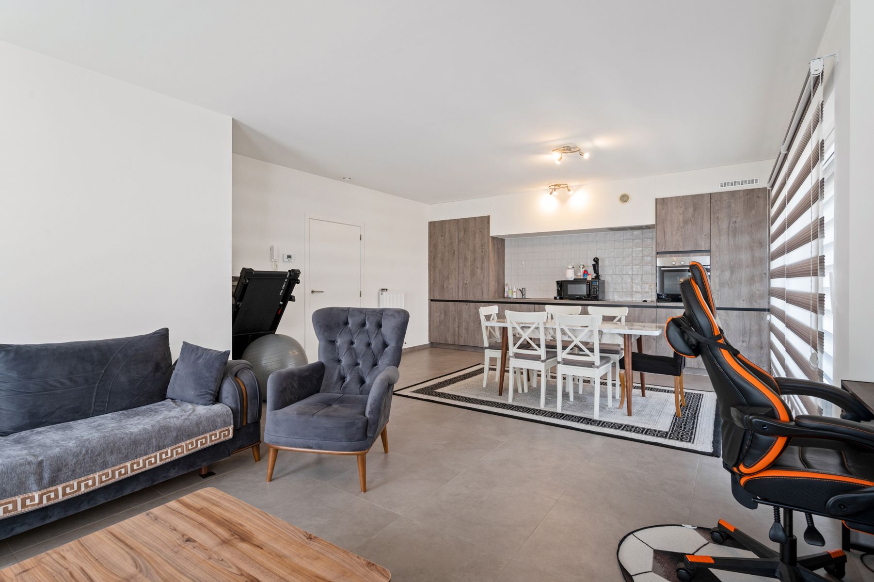 Modern appartement met terras in een doodlopende straat. foto 6