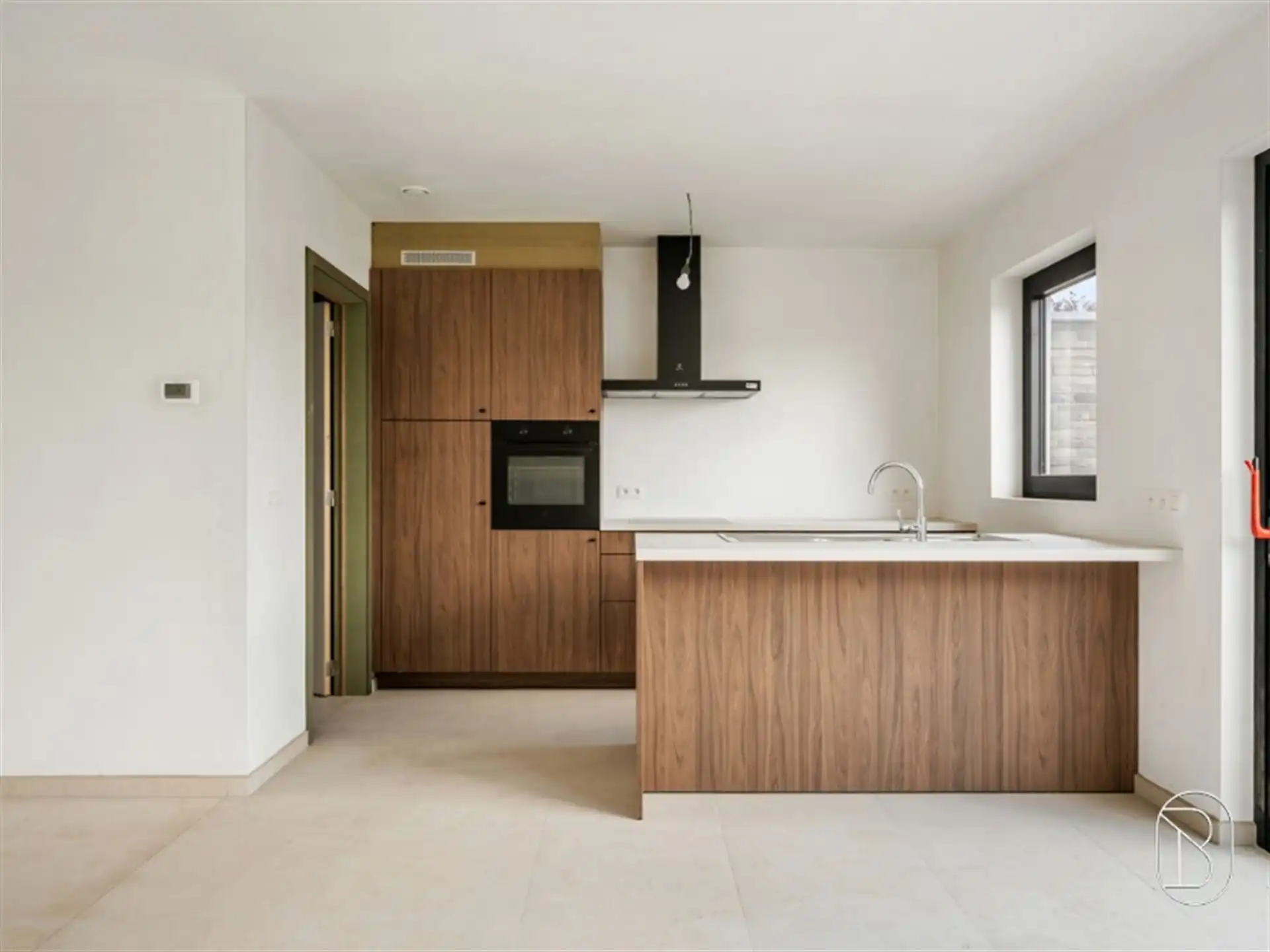 Kwalitatieve nieuwbouwwoning met tuin, carport en 3 slaapkamers. foto 29