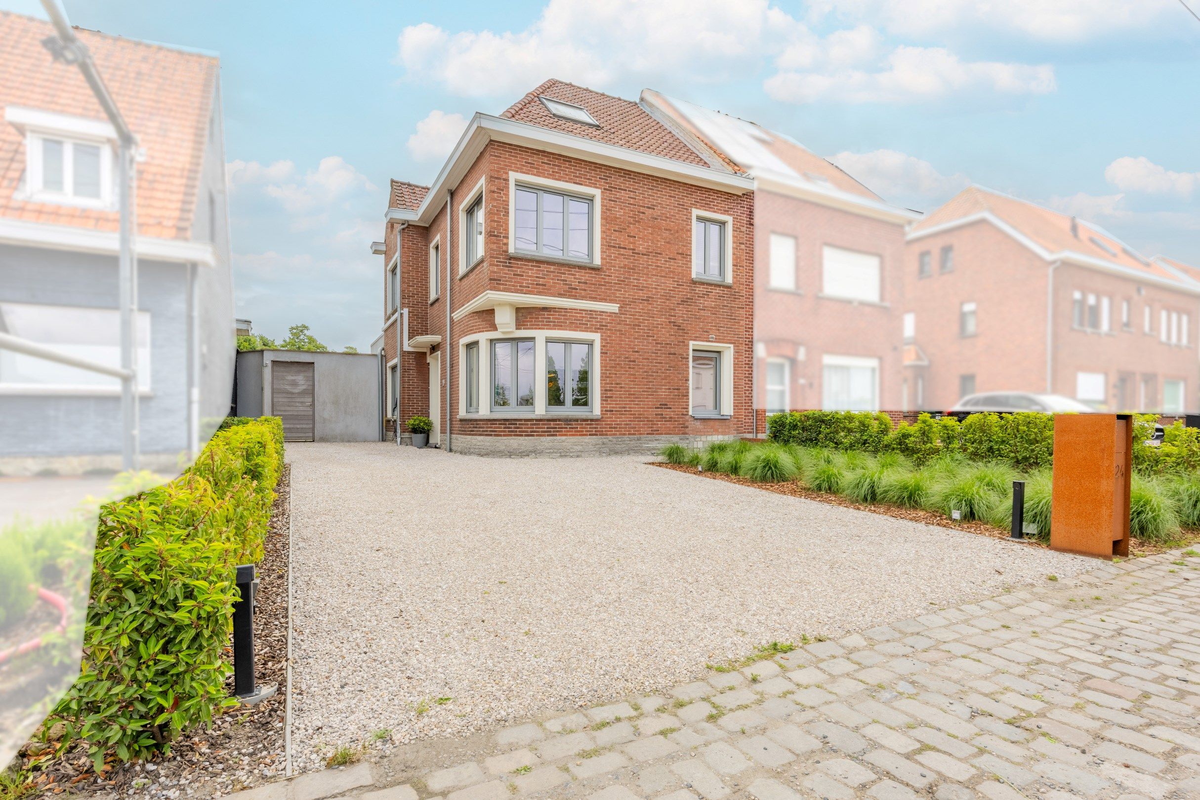 Unieke en recent gerenoveerde woning foto {{pictureIndex}}