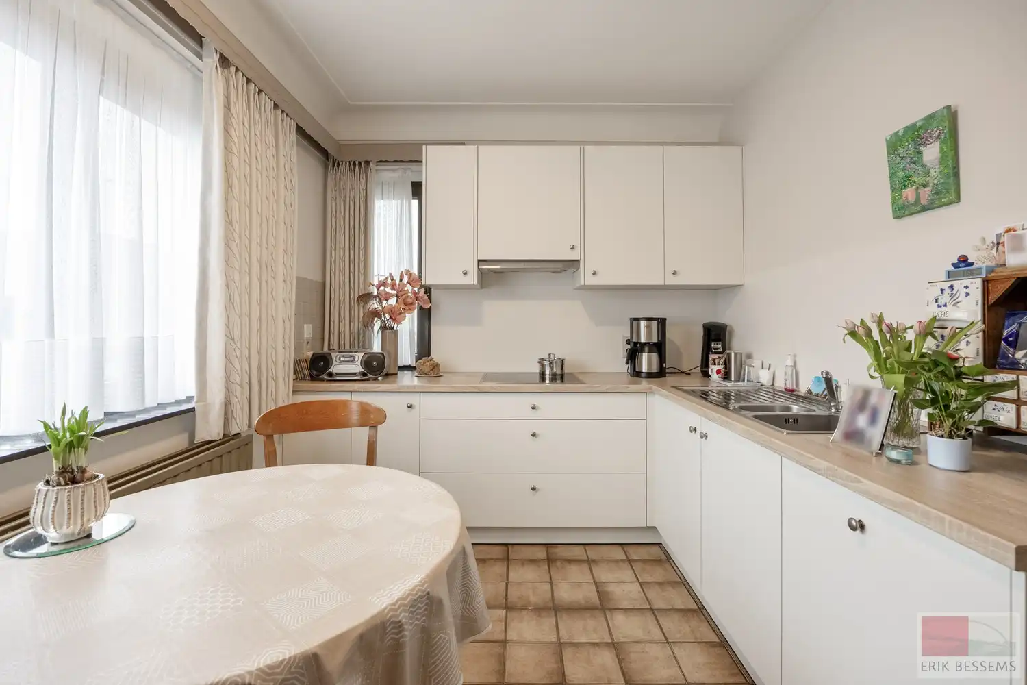 Investeerders opgelet! BUITENKANS - Zeer goed onderhouden opbrengsteigendom met 3 verhuurde entiteiten foto 5