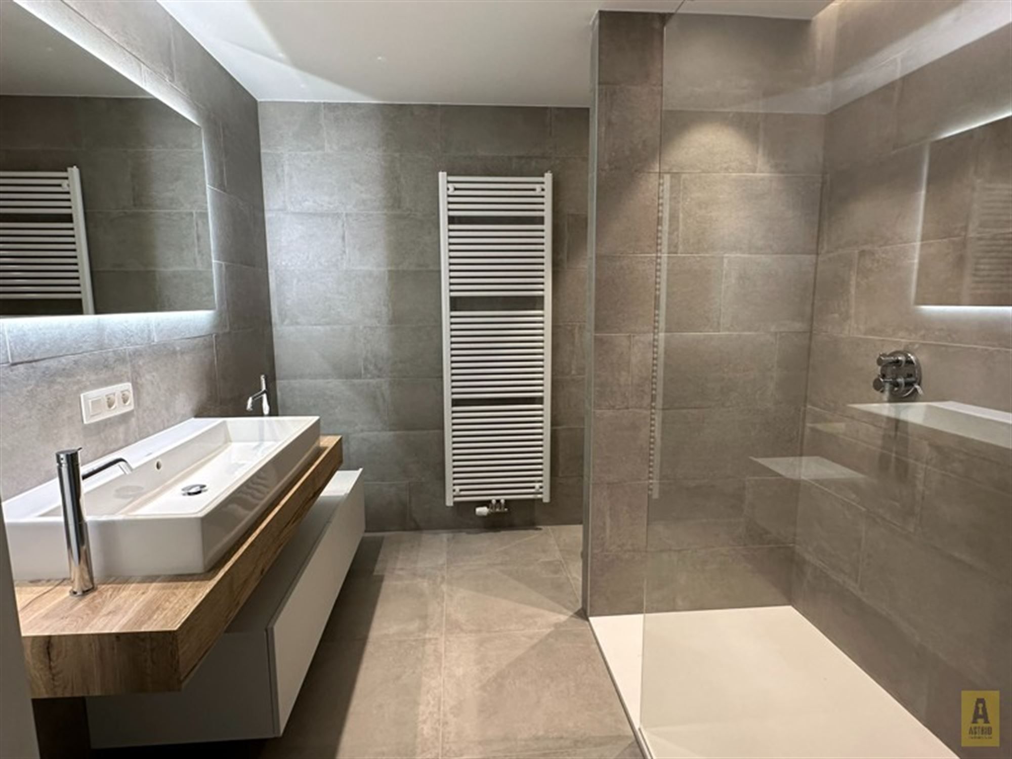 Schitterend appartement met open zicht en parking foto 9