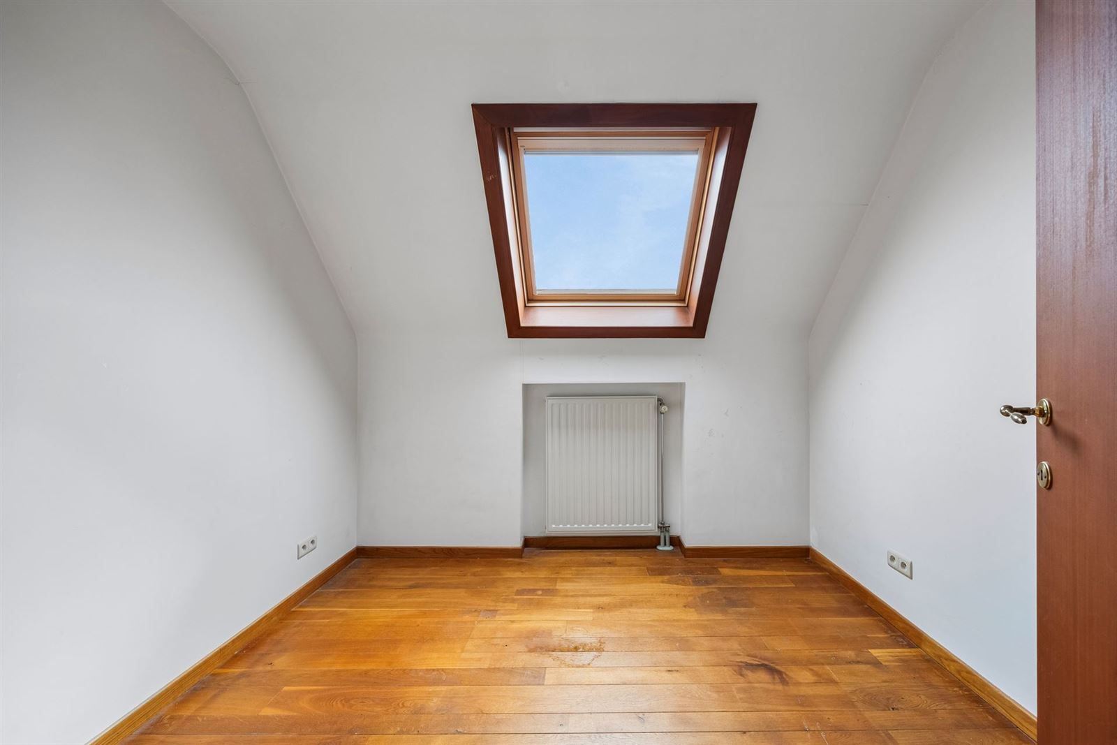 Beersel: Ruime vrijstaande woning met veel mogelijkheden foto 21